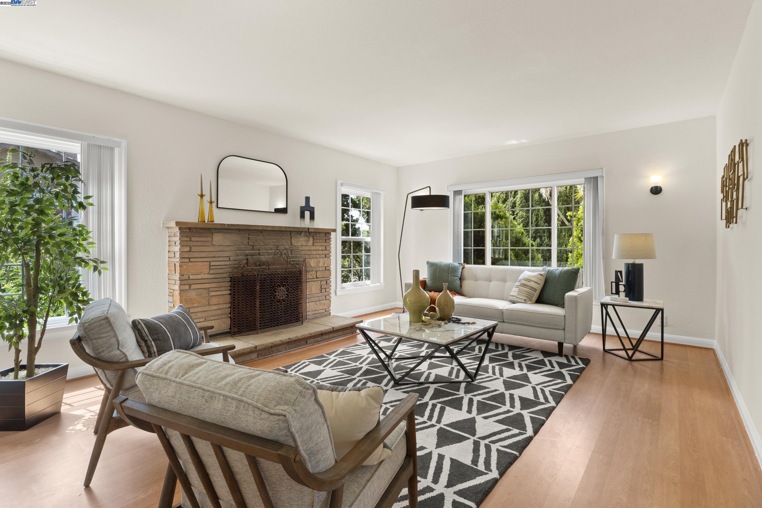 property-img