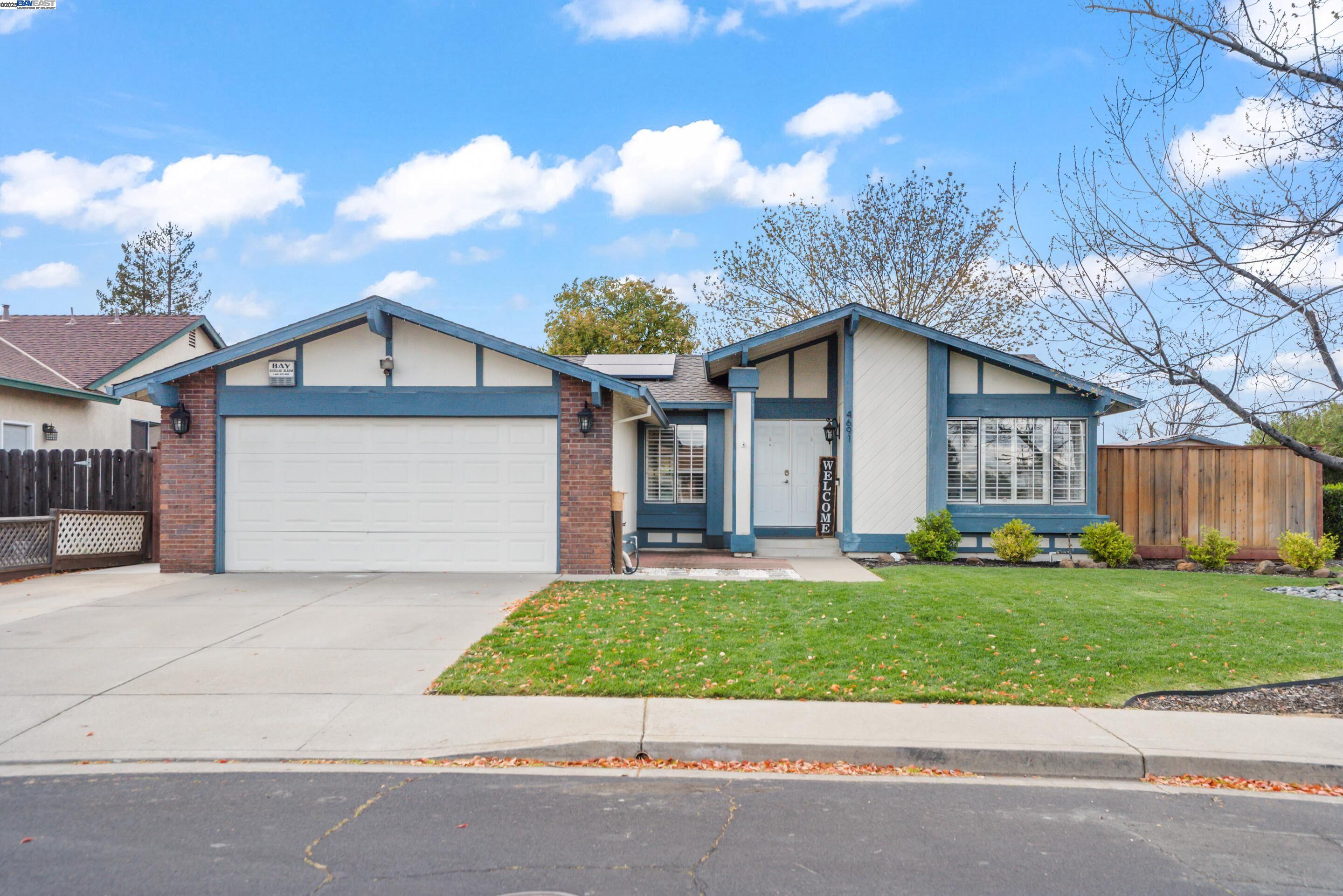 Detail Gallery Image 1 of 1 For 4691 Teakwood Ct, Oakley,  CA 94561 - 3 Beds | 2 Baths