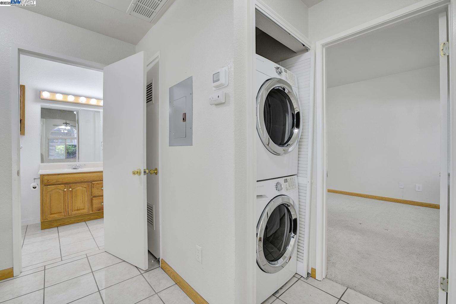 Detail Gallery Image 11 of 37 For 1407 Forest Run, Hercules,  CA 94547 - 2 Beds | 1 Baths