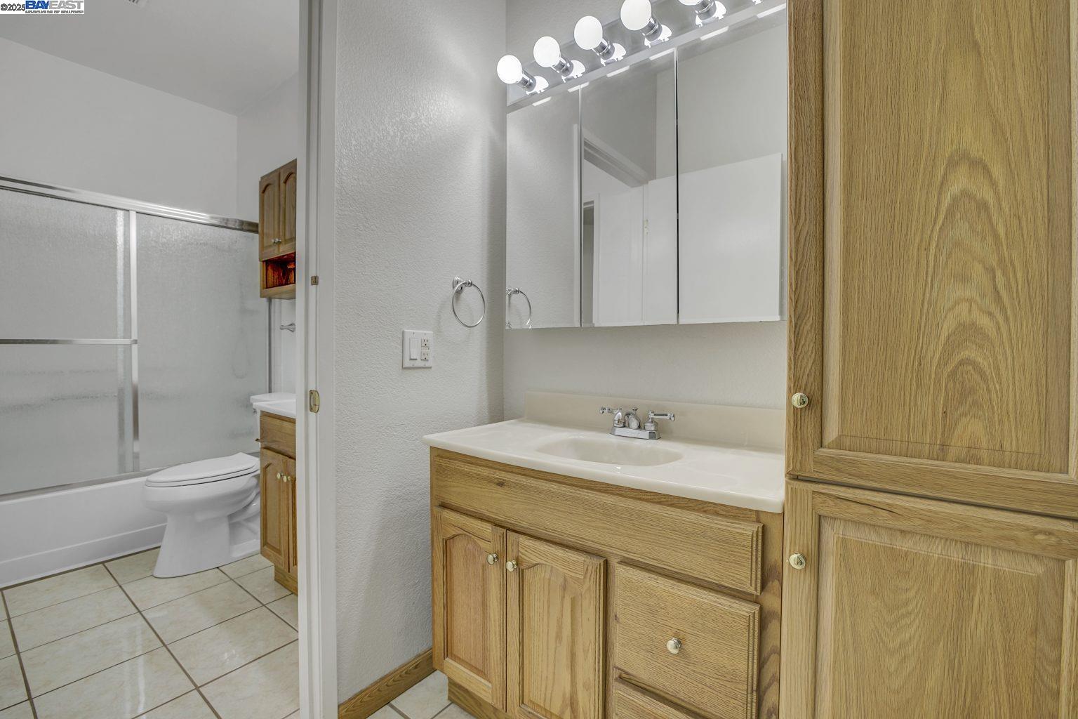 Detail Gallery Image 19 of 37 For 1407 Forest Run, Hercules,  CA 94547 - 2 Beds | 1 Baths
