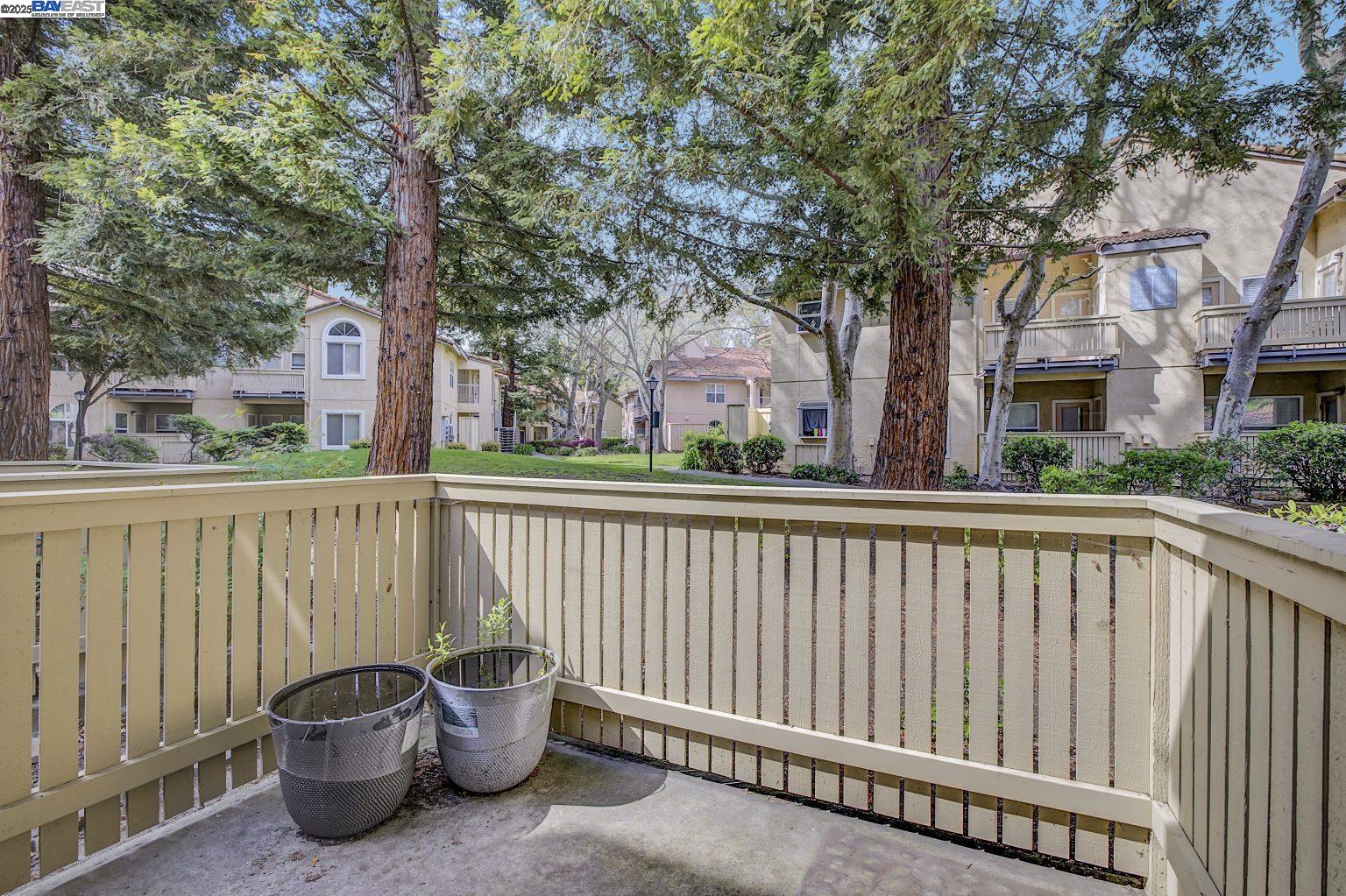 Detail Gallery Image 23 of 37 For 1407 Forest Run, Hercules,  CA 94547 - 2 Beds | 1 Baths
