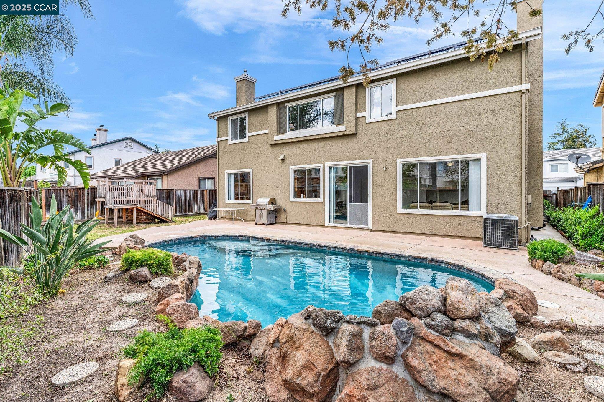 Detail Gallery Image 1 of 50 For 894 Stonewood Dr, Brentwood,  CA 94513 - 4 Beds | 2/1 Baths
