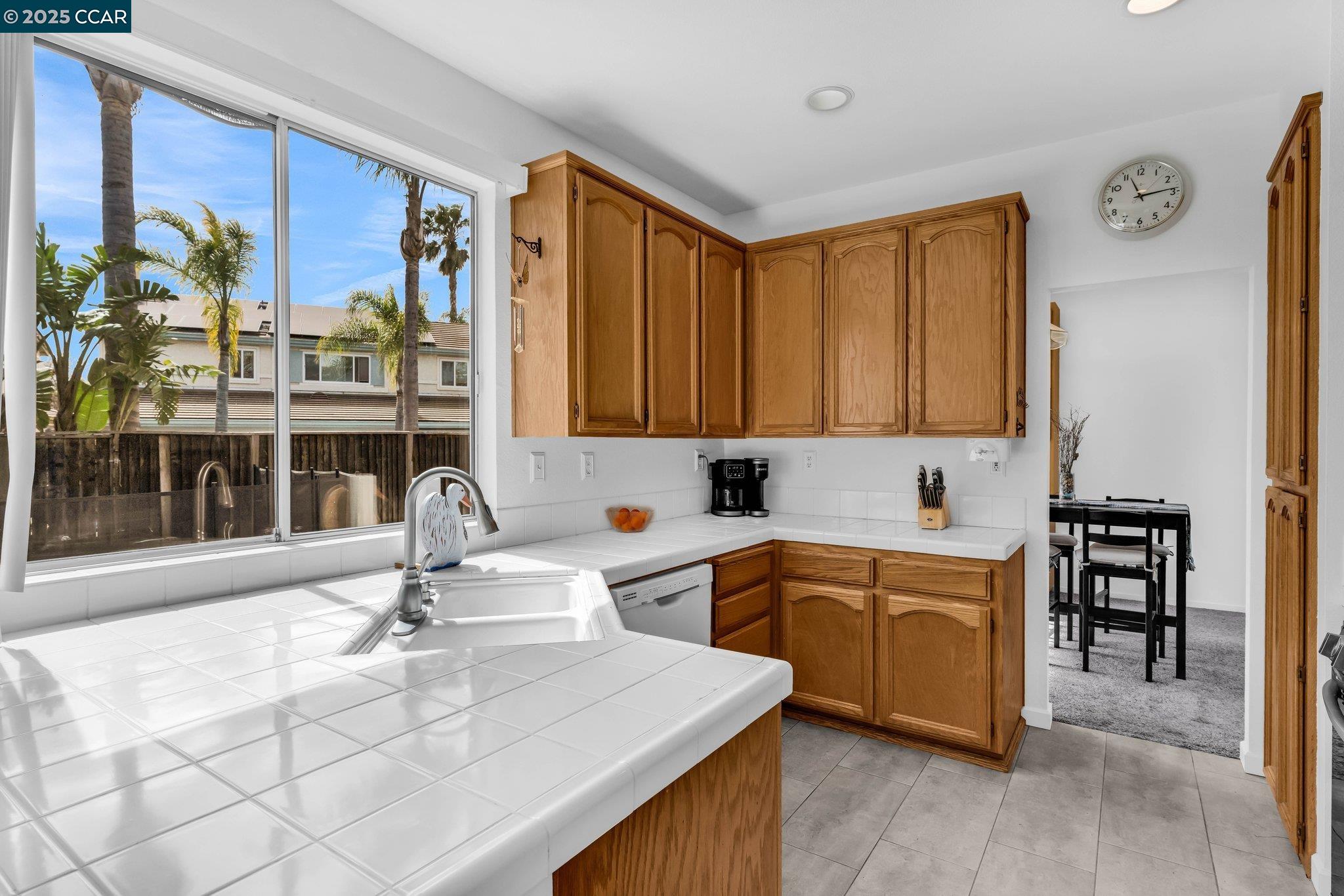 Detail Gallery Image 14 of 50 For 894 Stonewood Dr, Brentwood,  CA 94513 - 4 Beds | 2/1 Baths
