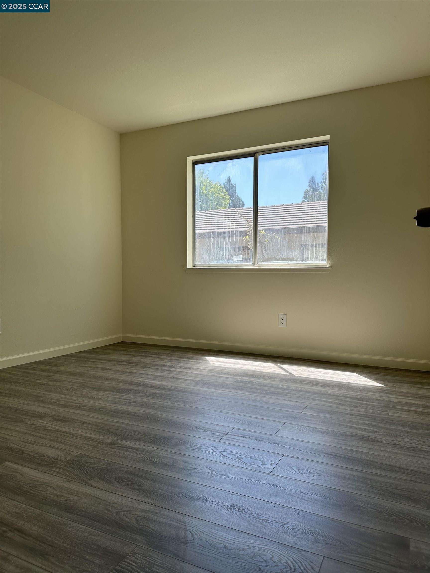 Detail Gallery Image 13 of 16 For 161 Tuscany Ct, Hercules,  CA 94547 - 2 Beds | 2 Baths