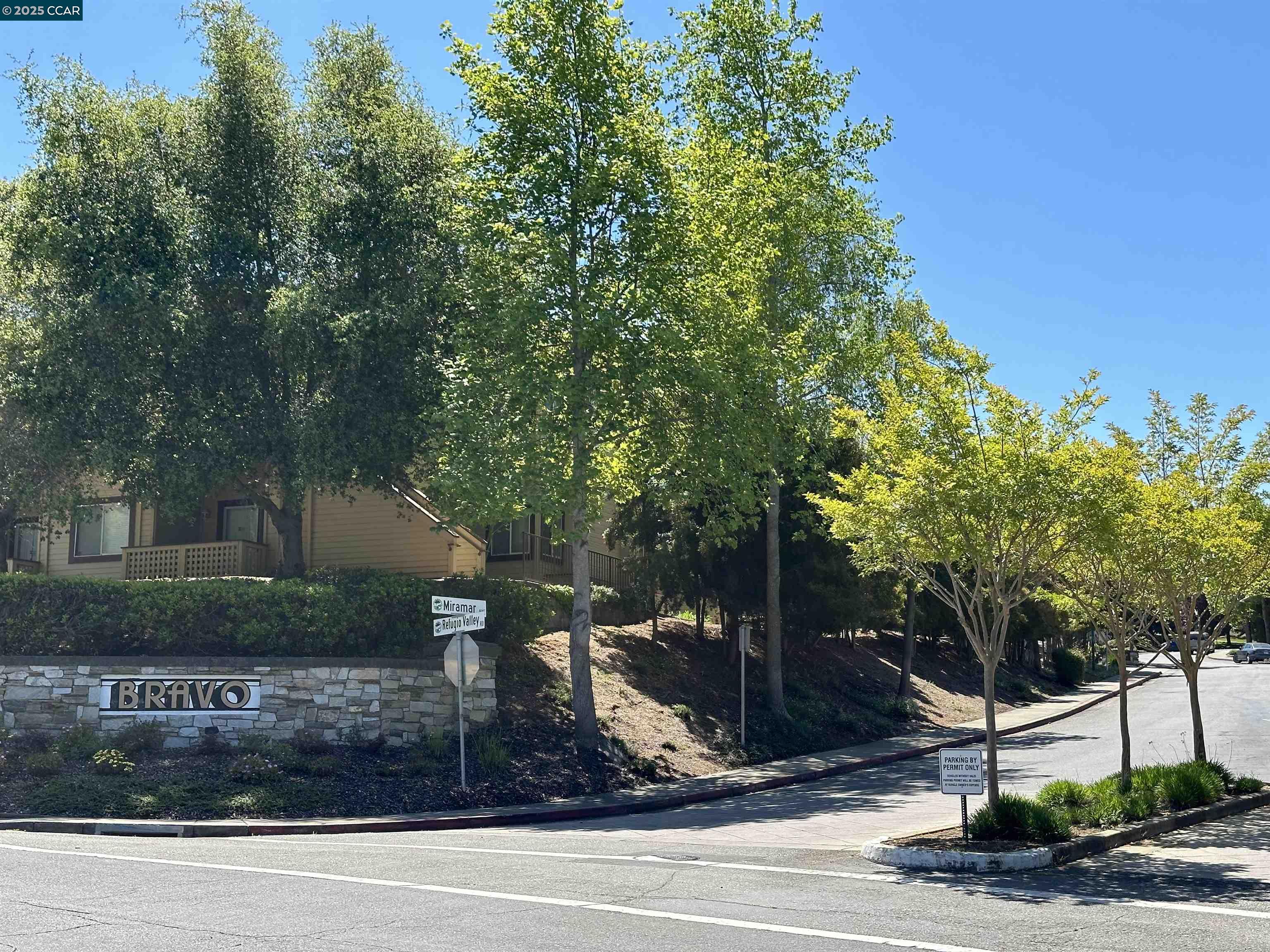 Detail Gallery Image 16 of 16 For 161 Tuscany Ct, Hercules,  CA 94547 - 2 Beds | 2 Baths