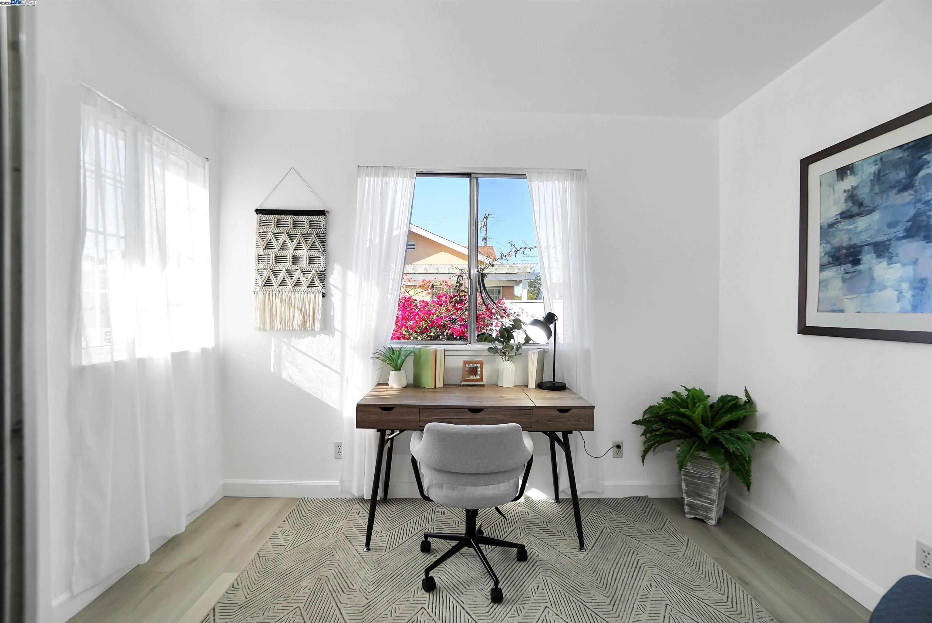 Detail Gallery Image 18 of 33 For 2868 Norbridge Ave, Castro Valley,  CA 94546 - 3 Beds | 2 Baths