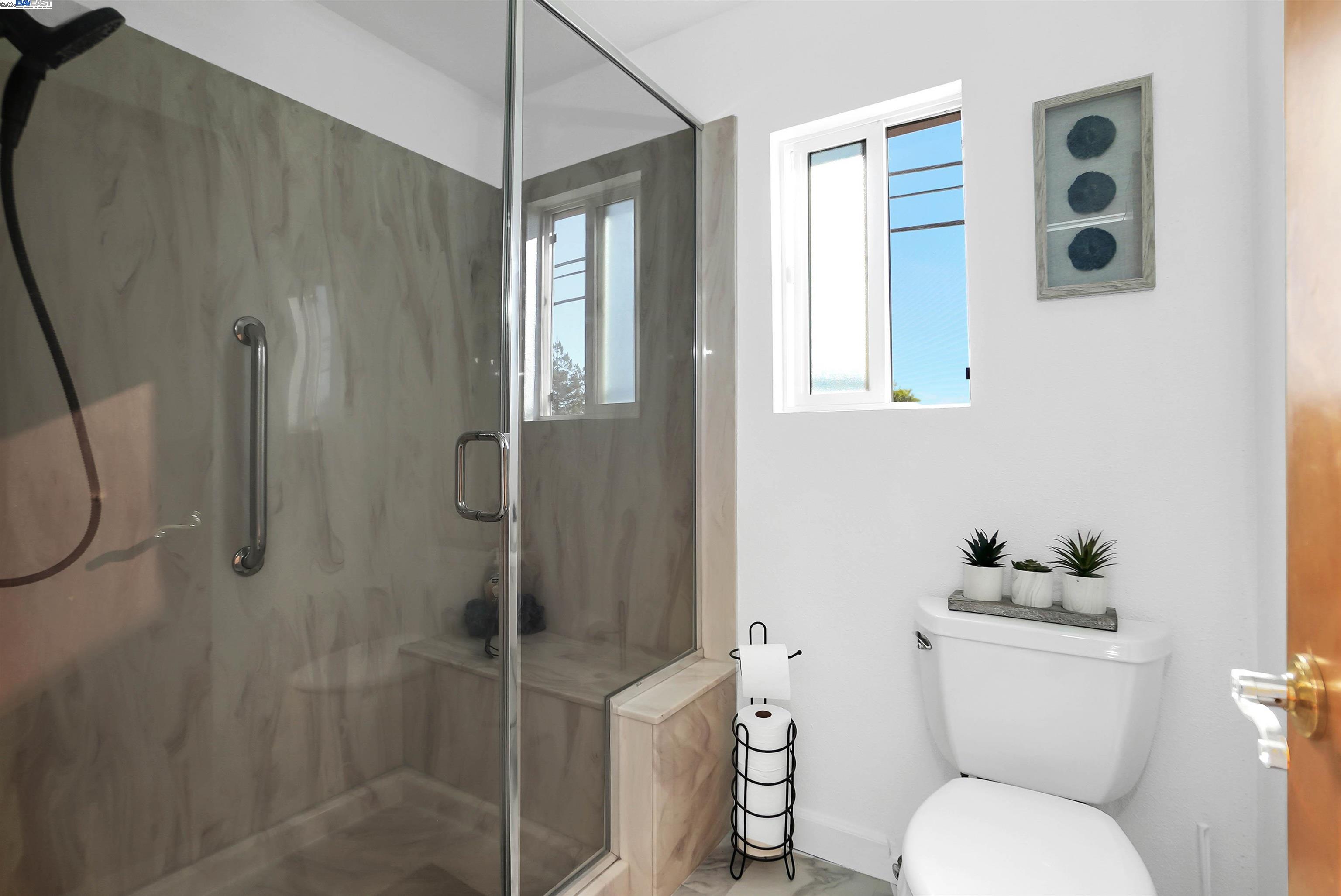 Detail Gallery Image 25 of 33 For 2868 Norbridge Ave, Castro Valley,  CA 94546 - 3 Beds | 2 Baths