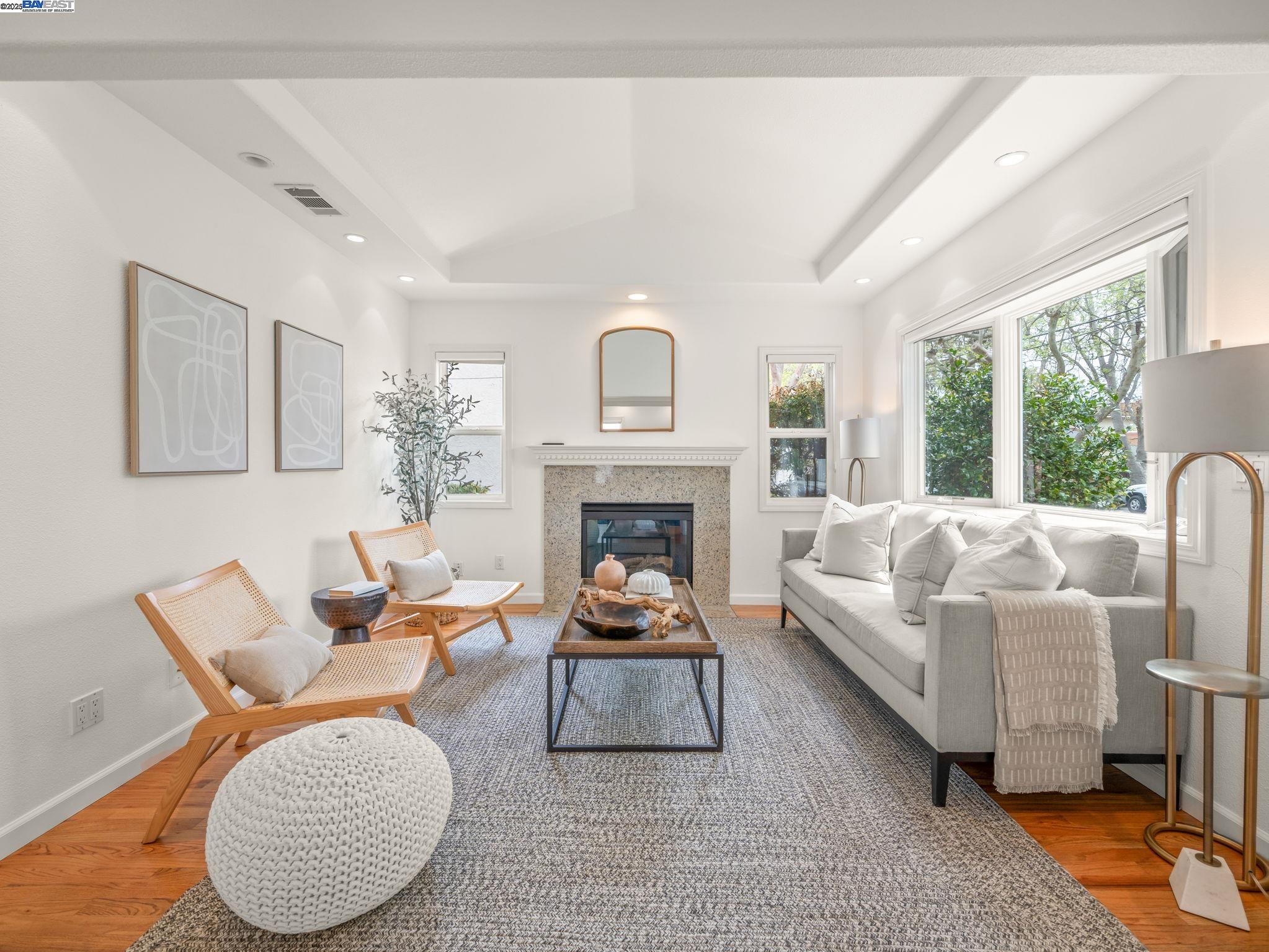 Detail Gallery Image 3 of 29 For 439 Snyder Ave, San Jose,  CA 95125 - 3 Beds | 2 Baths