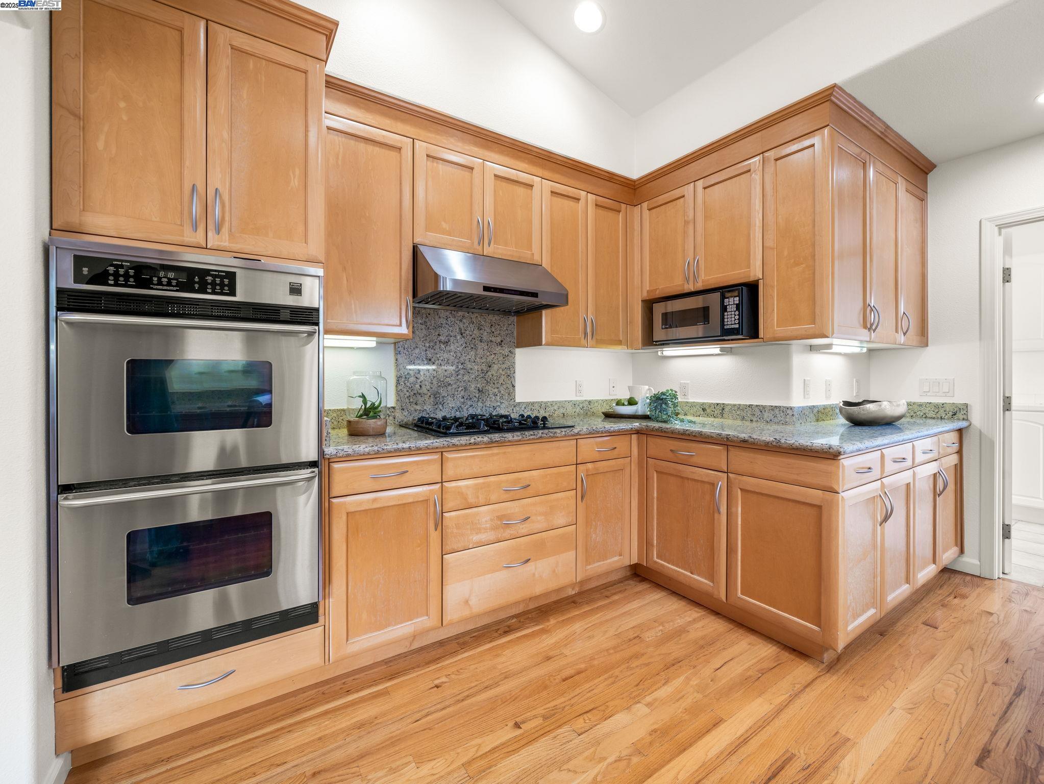Detail Gallery Image 10 of 29 For 439 Snyder Ave, San Jose,  CA 95125 - 3 Beds | 2 Baths
