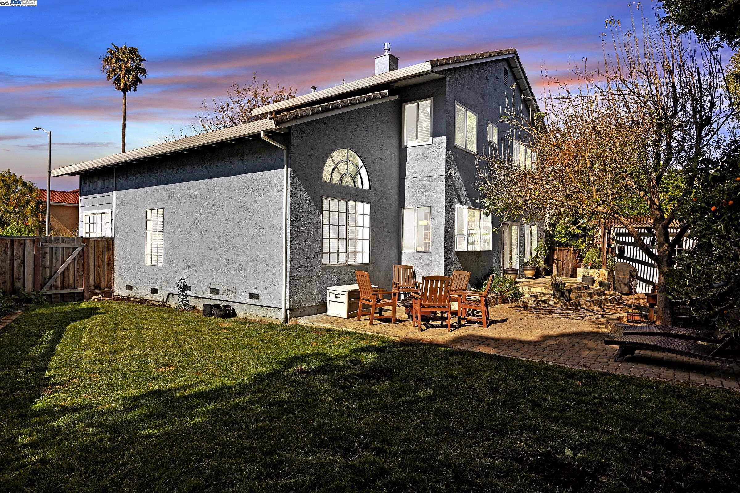 Detail Gallery Image 2 of 57 For 2867 Sanderling Drive, Fremont,  CA 94555 - 4 Beds | 3 Baths
