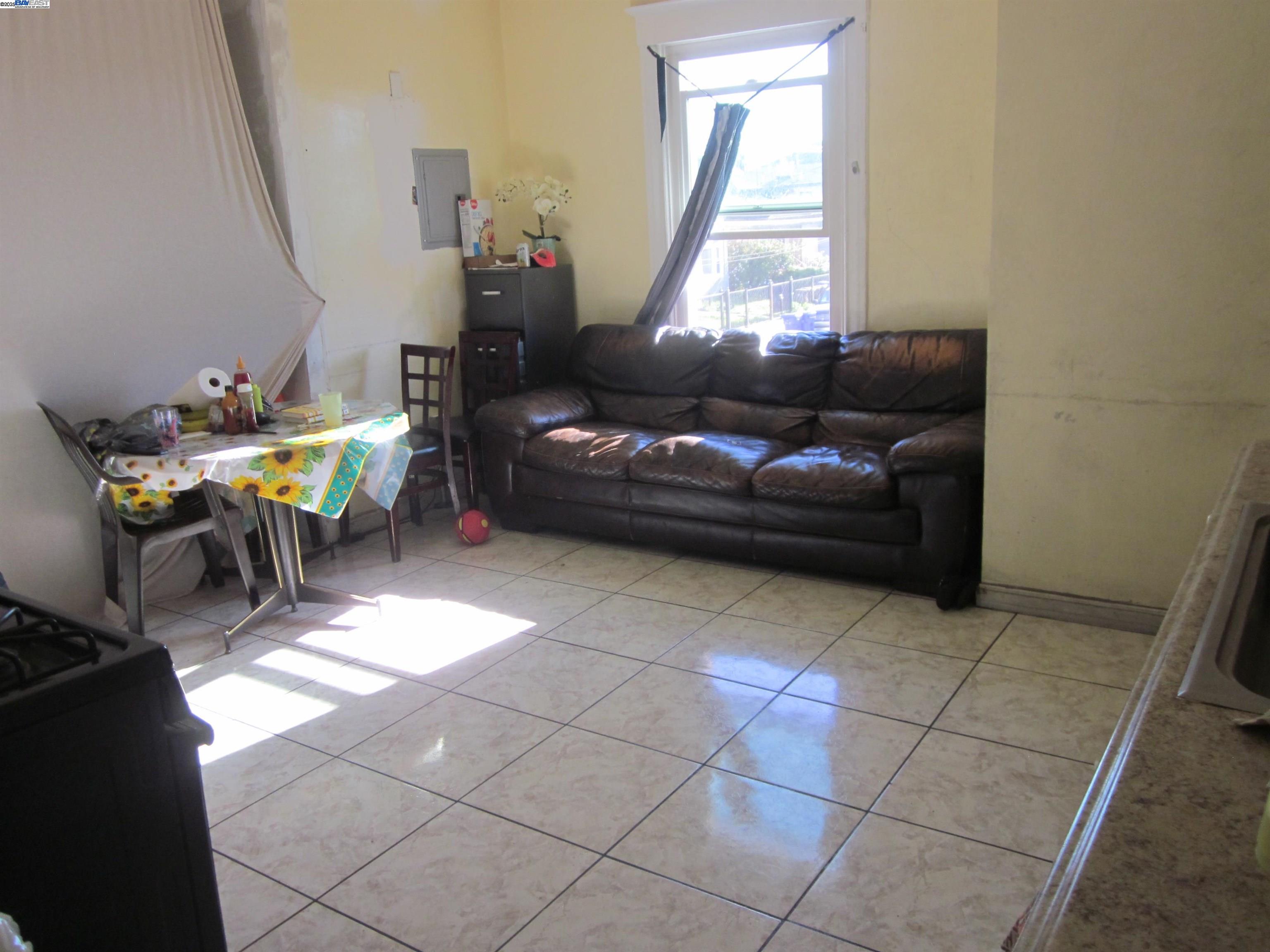 Detail Gallery Image 12 of 14 For , Oakland,  CA 94603 - – Beds | – Baths