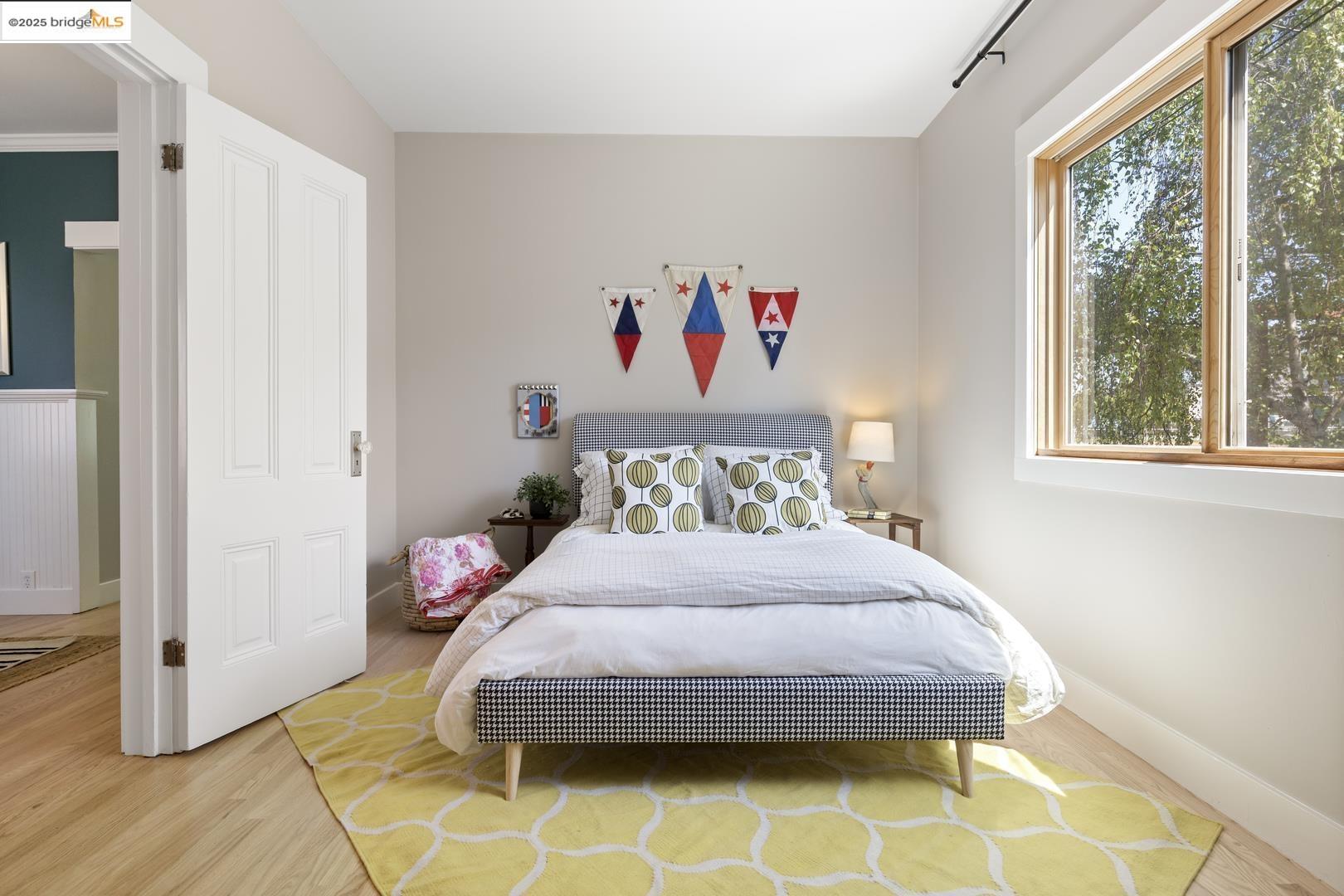 Detail Gallery Image 11 of 38 For 1730 7th St, Berkeley,  CA 94710 - 2 Beds | 1/1 Baths