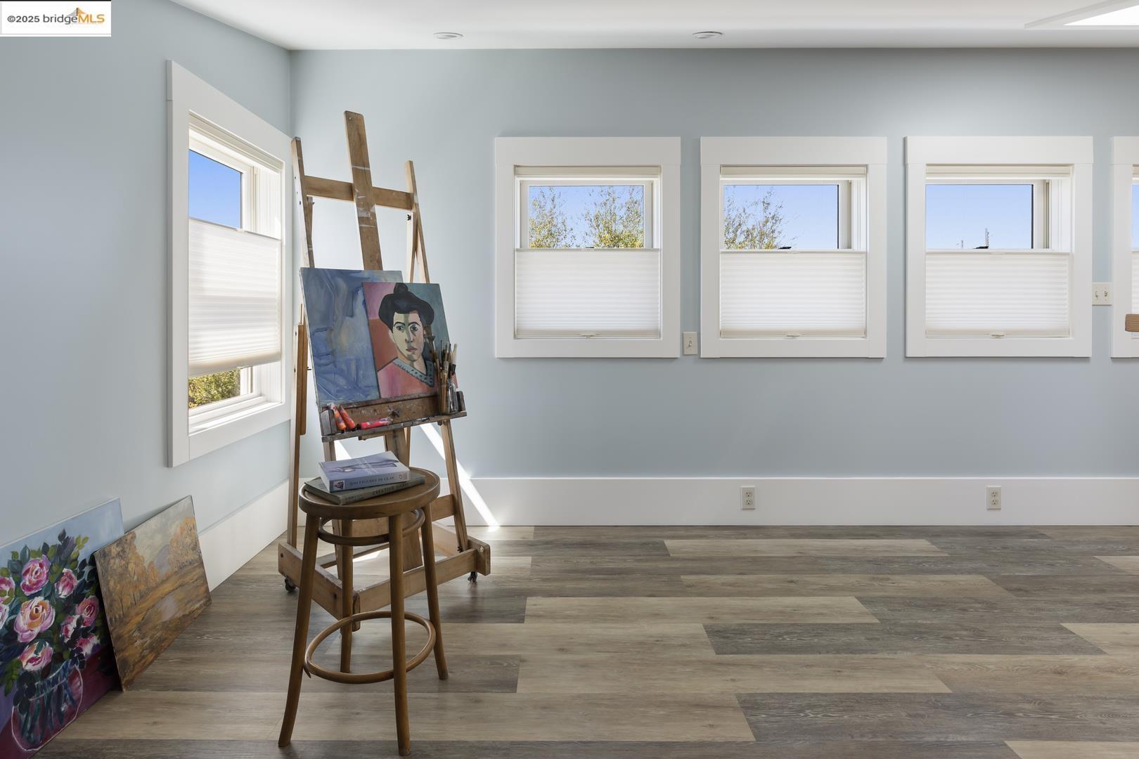 Detail Gallery Image 19 of 38 For 1730 7th St, Berkeley,  CA 94710 - 2 Beds | 1/1 Baths