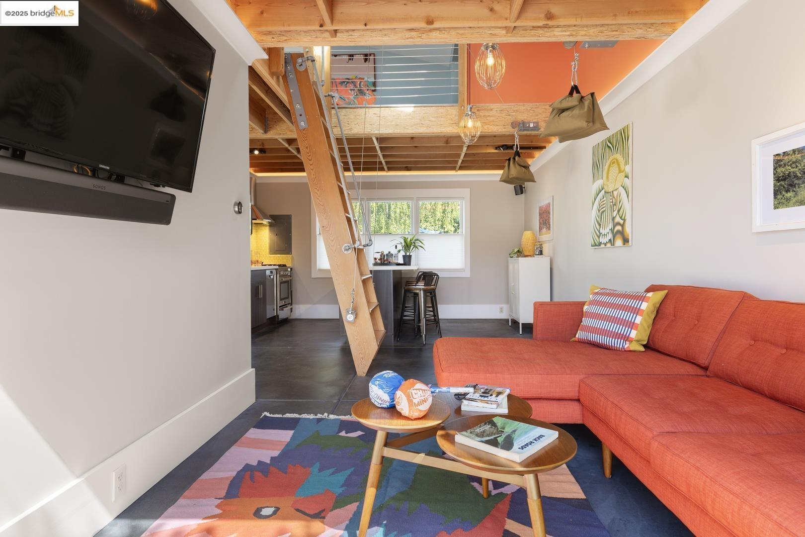 Detail Gallery Image 20 of 38 For 1730 7th St, Berkeley,  CA 94710 - 2 Beds | 1/1 Baths