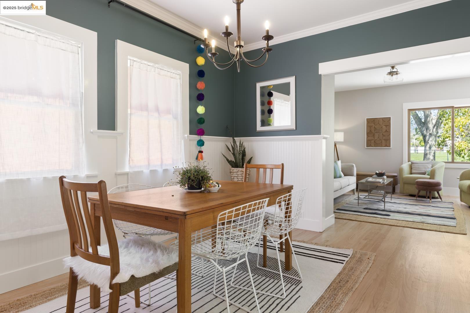 Detail Gallery Image 3 of 38 For 1730 7th St, Berkeley,  CA 94710 - 2 Beds | 1/1 Baths