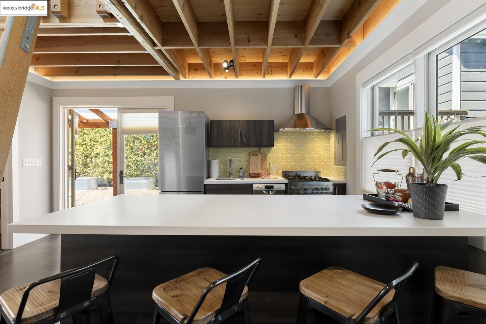Detail Gallery Image 23 of 38 For 1730 7th St, Berkeley,  CA 94710 - 2 Beds | 1/1 Baths