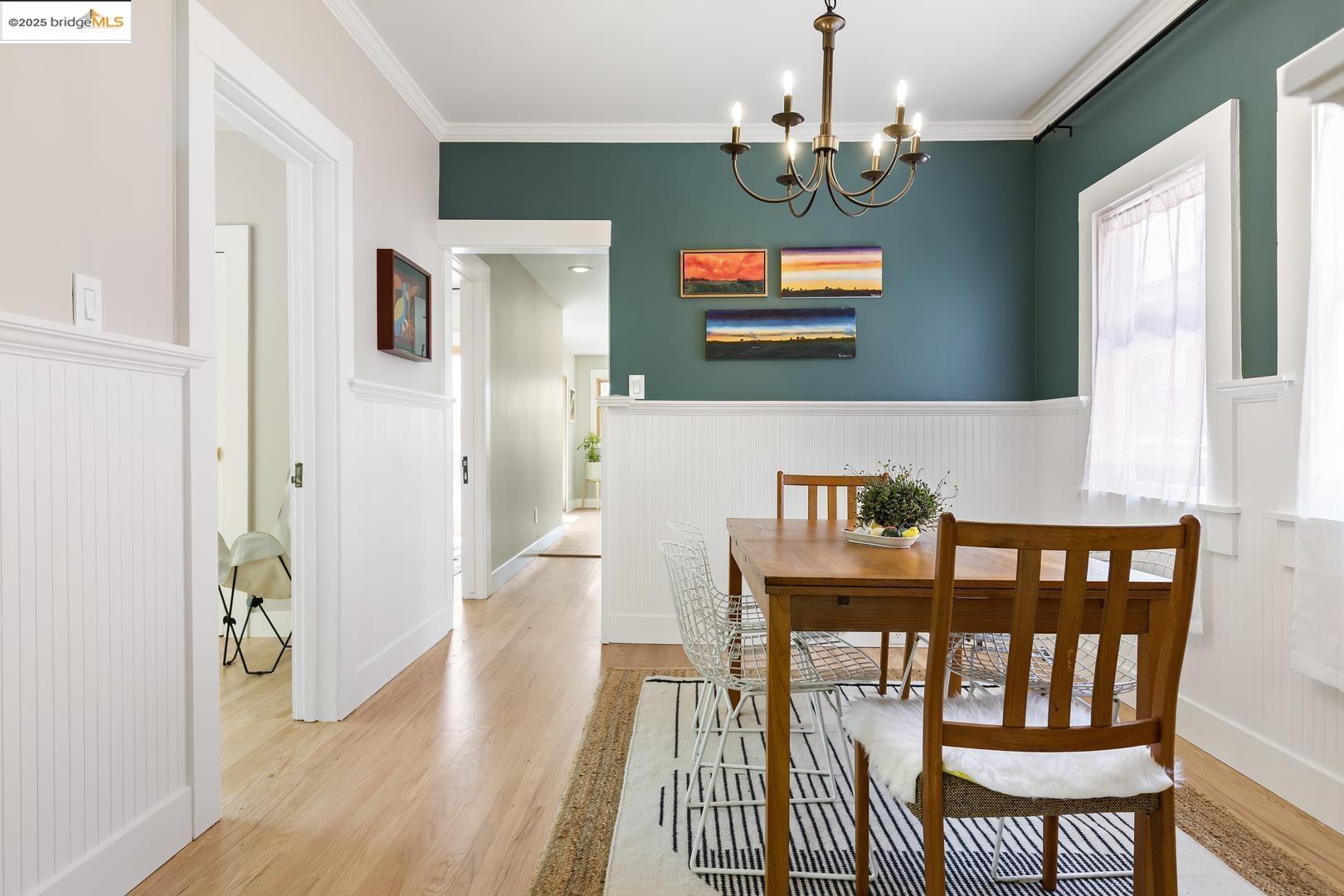 Detail Gallery Image 4 of 38 For 1730 7th St, Berkeley,  CA 94710 - 2 Beds | 1/1 Baths