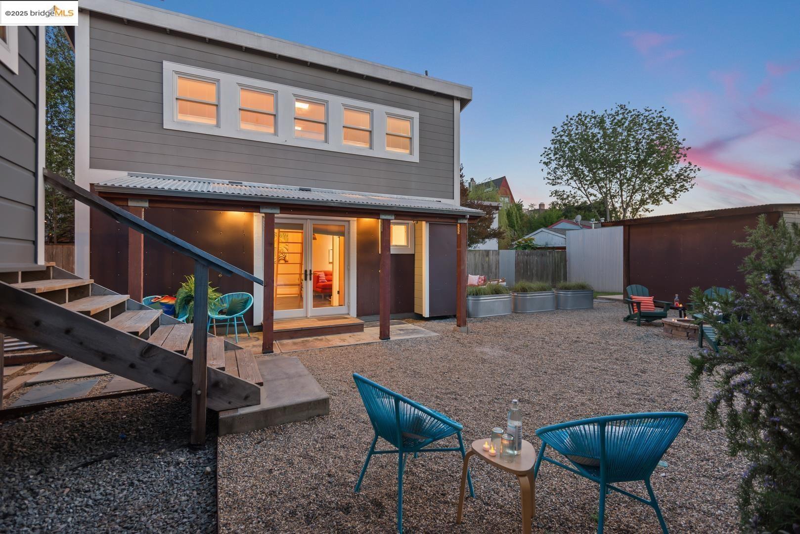 Detail Gallery Image 31 of 38 For 1730 7th St, Berkeley,  CA 94710 - 2 Beds | 1/1 Baths
