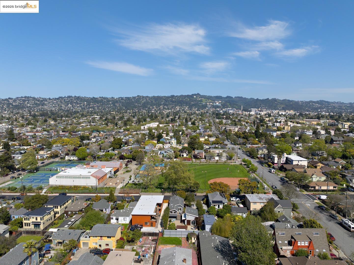 Detail Gallery Image 35 of 38 For 1730 7th St, Berkeley,  CA 94710 - 2 Beds | 1/1 Baths