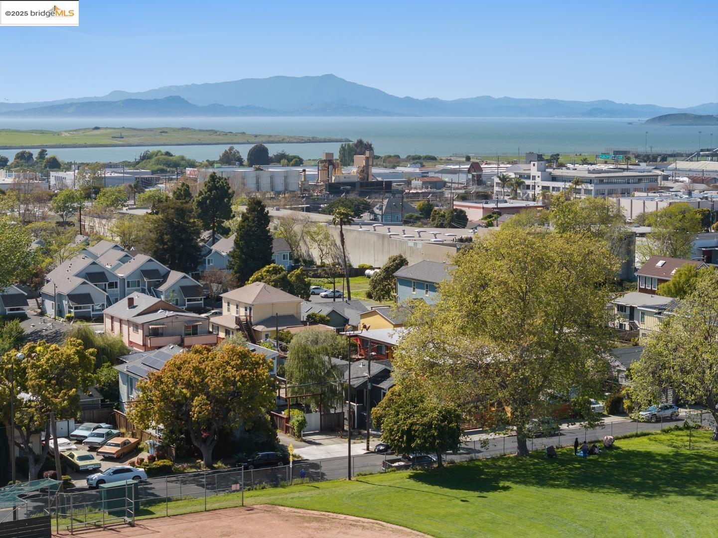 Detail Gallery Image 37 of 38 For 1730 7th St, Berkeley,  CA 94710 - 2 Beds | 1/1 Baths