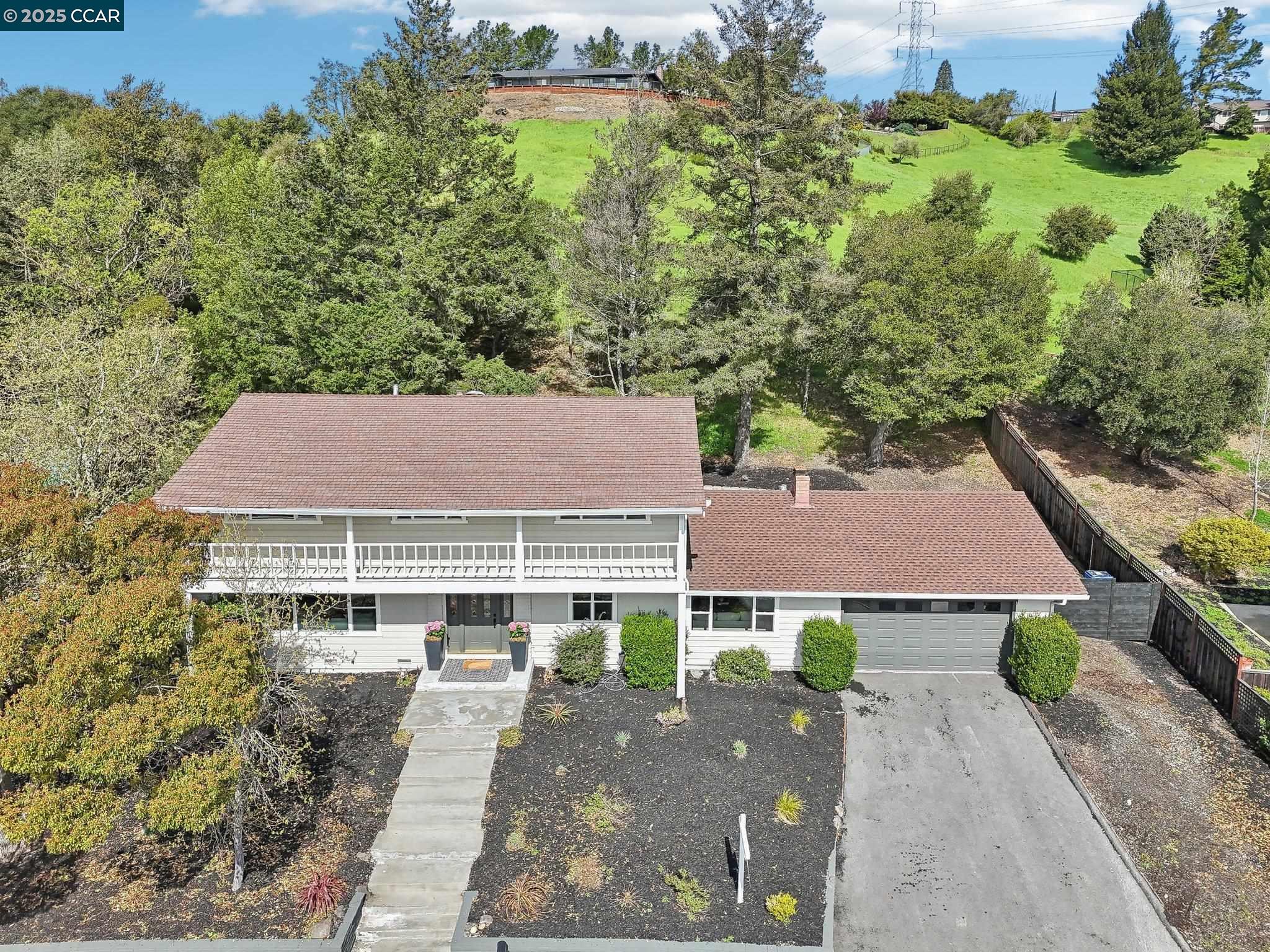 Detail Gallery Image 43 of 60 For 211 Corliss Dr, Moraga,  CA 94556 - 5 Beds | 2/1 Baths