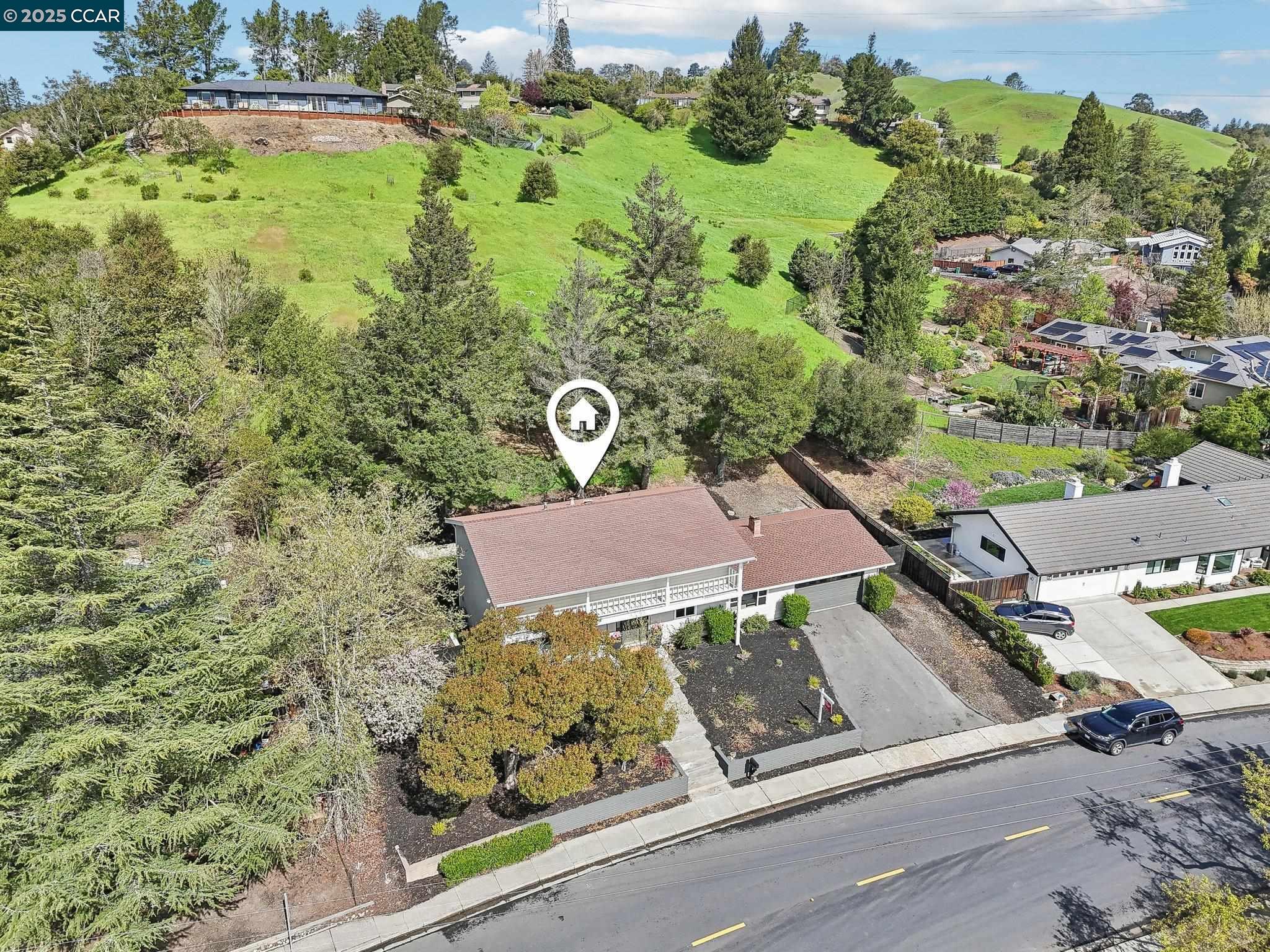 Detail Gallery Image 49 of 60 For 211 Corliss Dr, Moraga,  CA 94556 - 5 Beds | 2/1 Baths