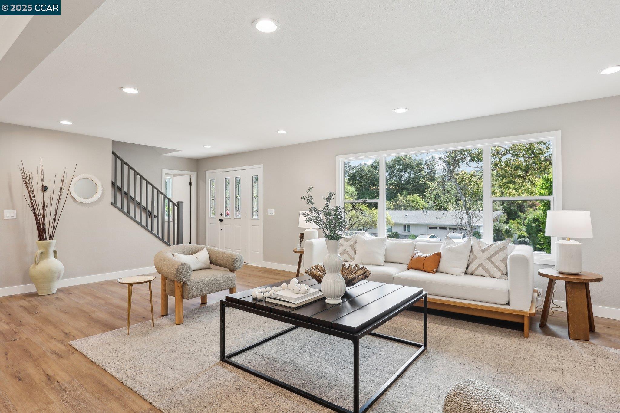 Detail Gallery Image 6 of 60 For 211 Corliss Dr, Moraga,  CA 94556 - 5 Beds | 2/1 Baths