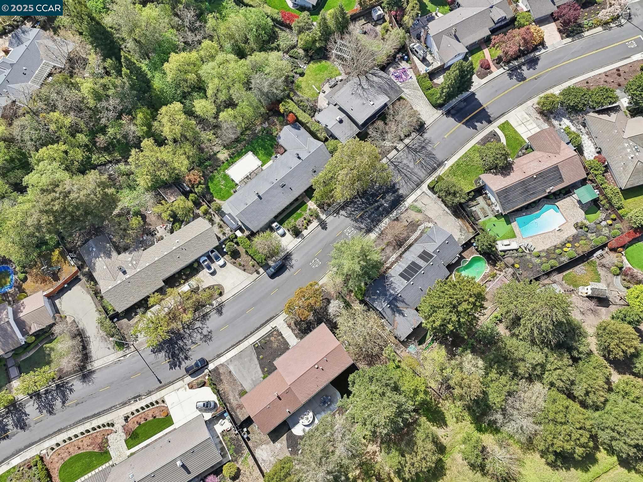 Detail Gallery Image 55 of 60 For 211 Corliss Dr, Moraga,  CA 94556 - 5 Beds | 2/1 Baths