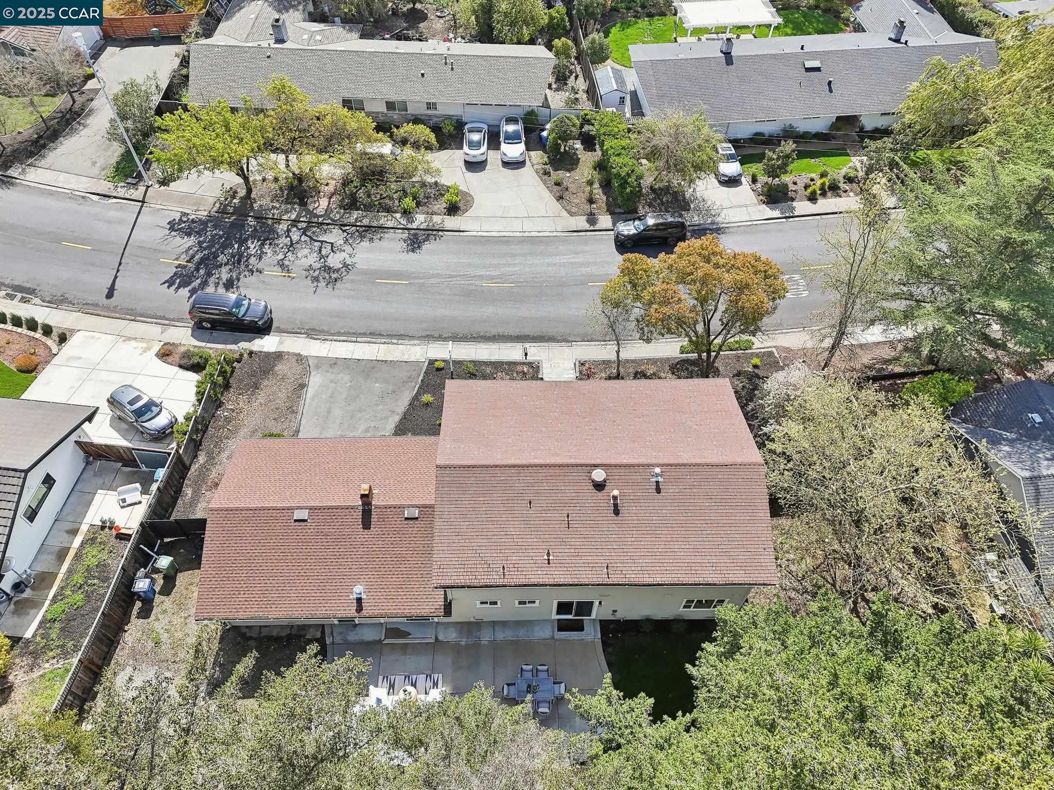Detail Gallery Image 56 of 60 For 211 Corliss Dr, Moraga,  CA 94556 - 5 Beds | 2/1 Baths