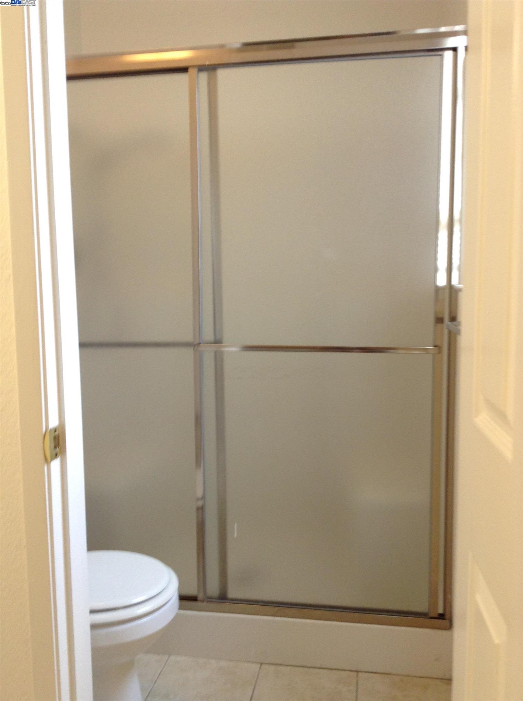 Detail Gallery Image 19 of 35 For 149 Pelican Loop, Pittsburg,  CA 94565 - 3 Beds | 2/1 Baths