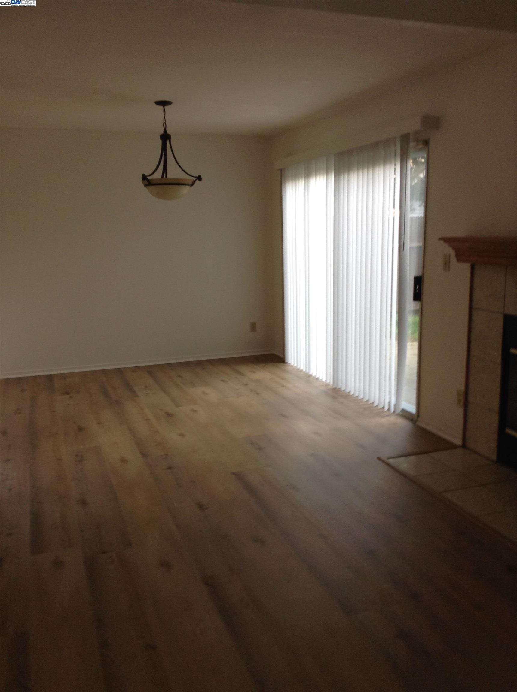 Detail Gallery Image 31 of 35 For 149 Pelican Loop, Pittsburg,  CA 94565 - 3 Beds | 2/1 Baths