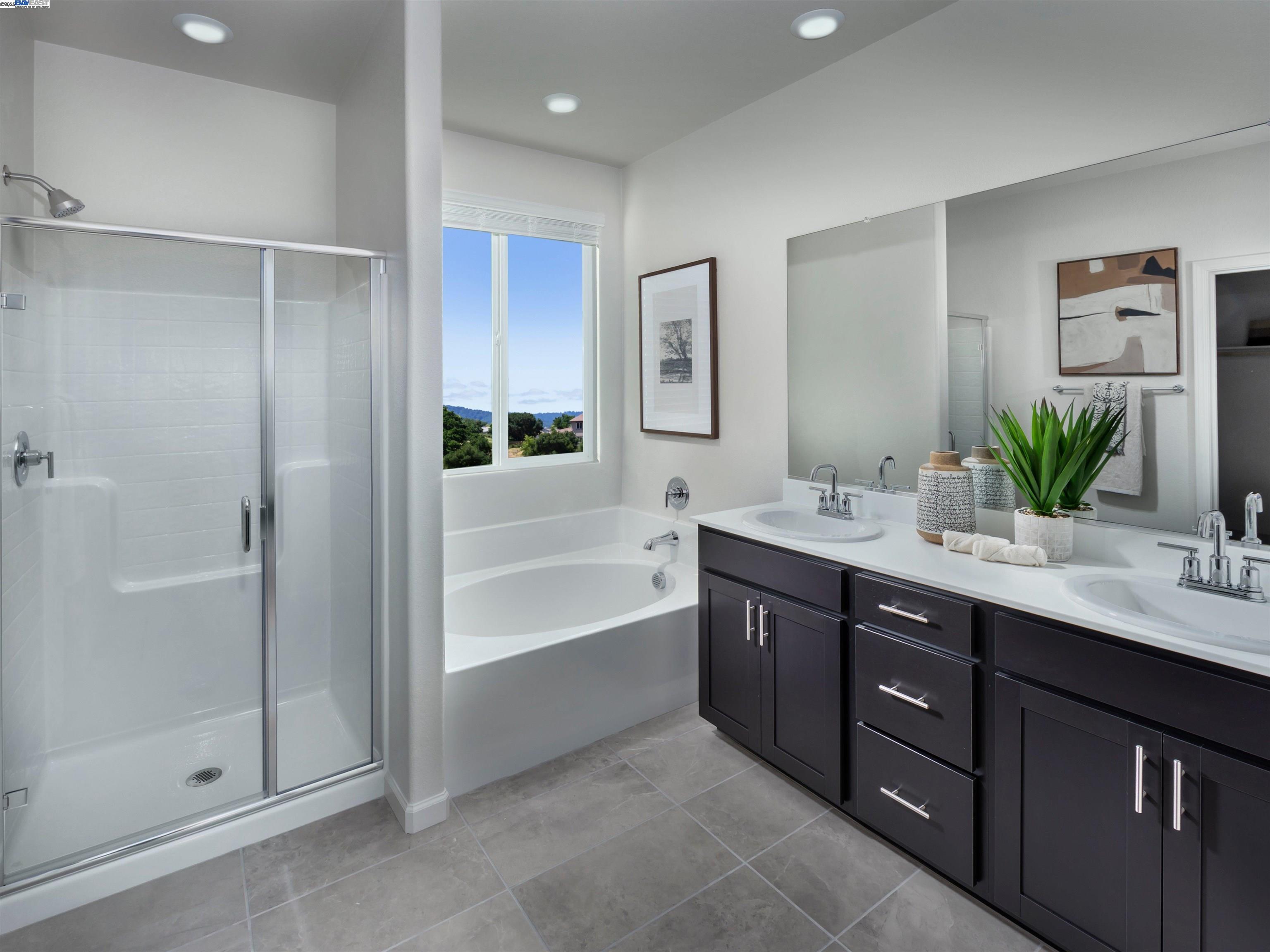 Detail Gallery Image 11 of 16 For 1660 Eagle River Av, Manteca,  CA 95337 - 5 Beds | 3/1 Baths