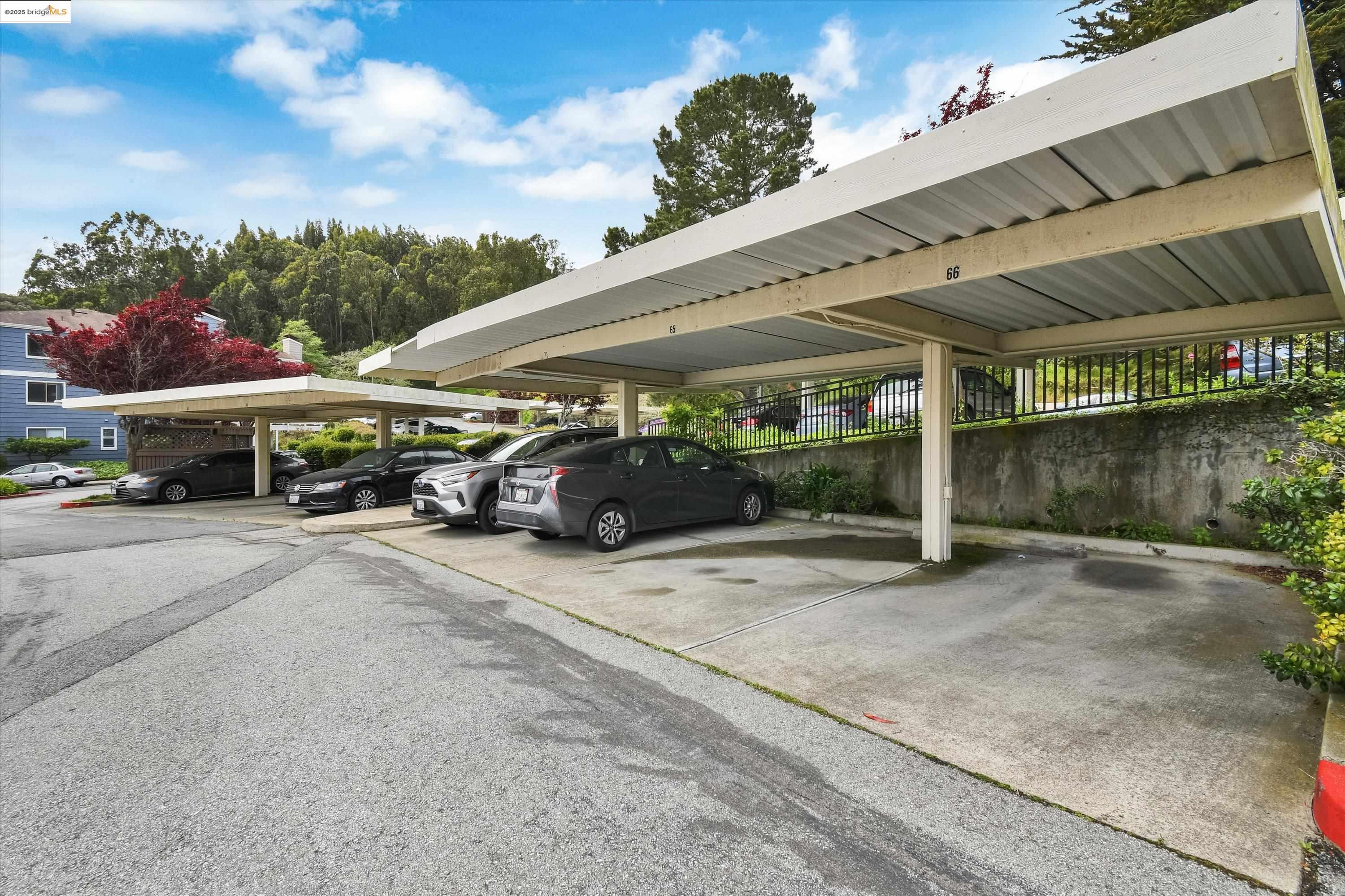 Detail Gallery Image 42 of 42 For 805 Red Leaf Court #805,  San Francisco,  CA 94134 - 3 Beds | 2 Baths