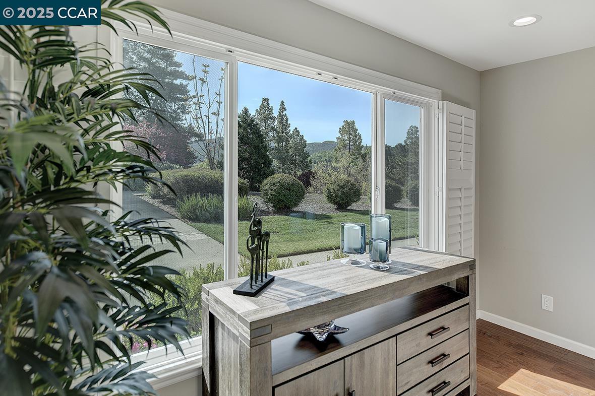 MLS: 41091514 Condo For Sale