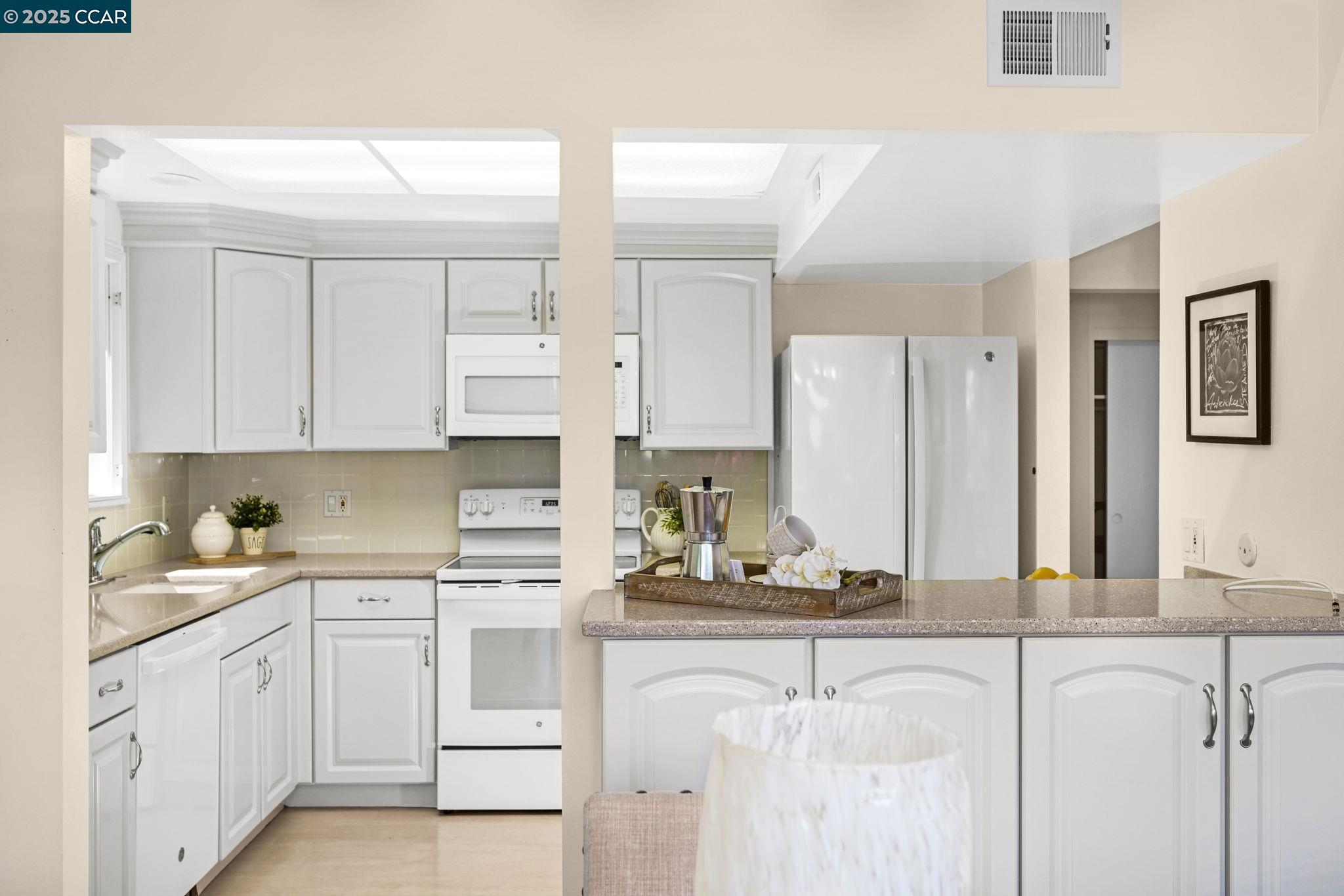 Photo #16: 41091519 Listing: Photo #16