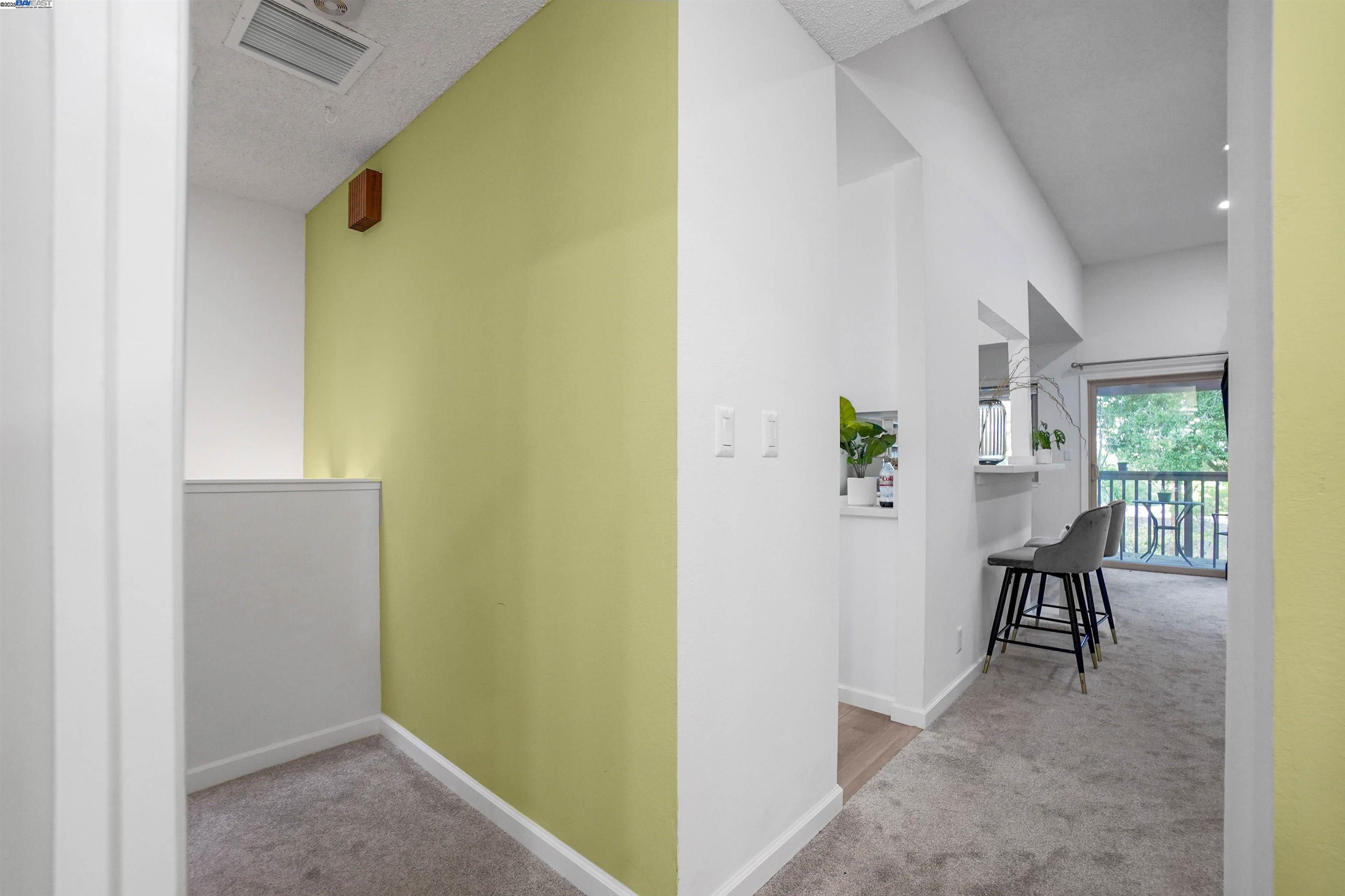 Detail Gallery Image 15 of 45 For 5326 Briar Ridge, Castro Valley,  CA 94552 - 3 Beds | 3 Baths