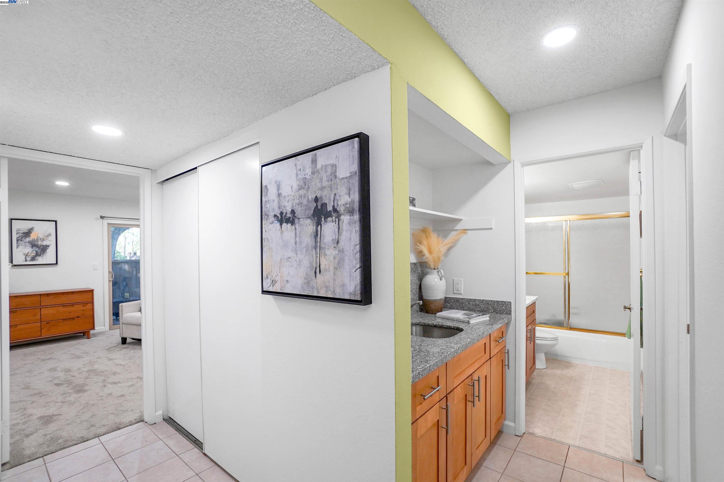 Detail Gallery Image 29 of 45 For 5326 Briar Ridge, Castro Valley,  CA 94552 - 3 Beds | 3 Baths