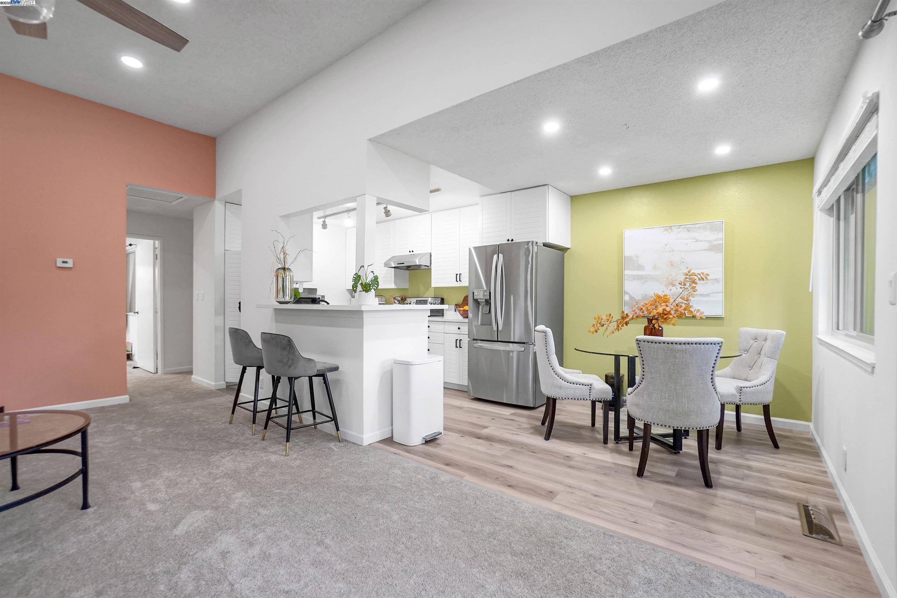 Detail Gallery Image 5 of 45 For 5326 Briar Ridge, Castro Valley,  CA 94552 - 3 Beds | 3 Baths