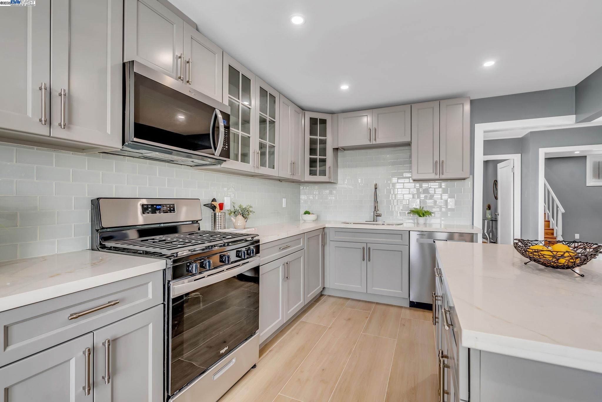 Detail Gallery Image 21 of 60 For 146 Ralston St, San Francisco,  CA 94132 - 3 Beds | 3 Baths