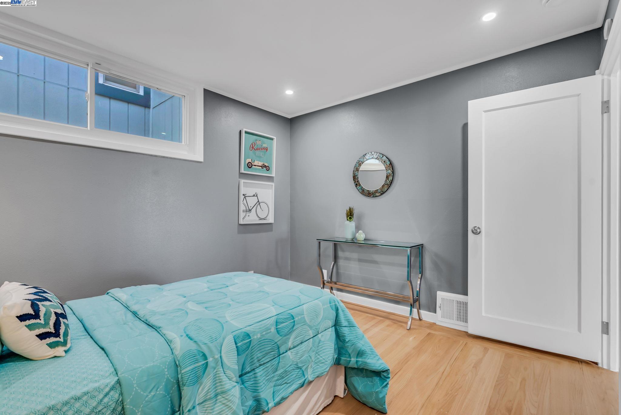 Detail Gallery Image 29 of 60 For 146 Ralston St, San Francisco,  CA 94132 - 3 Beds | 3 Baths