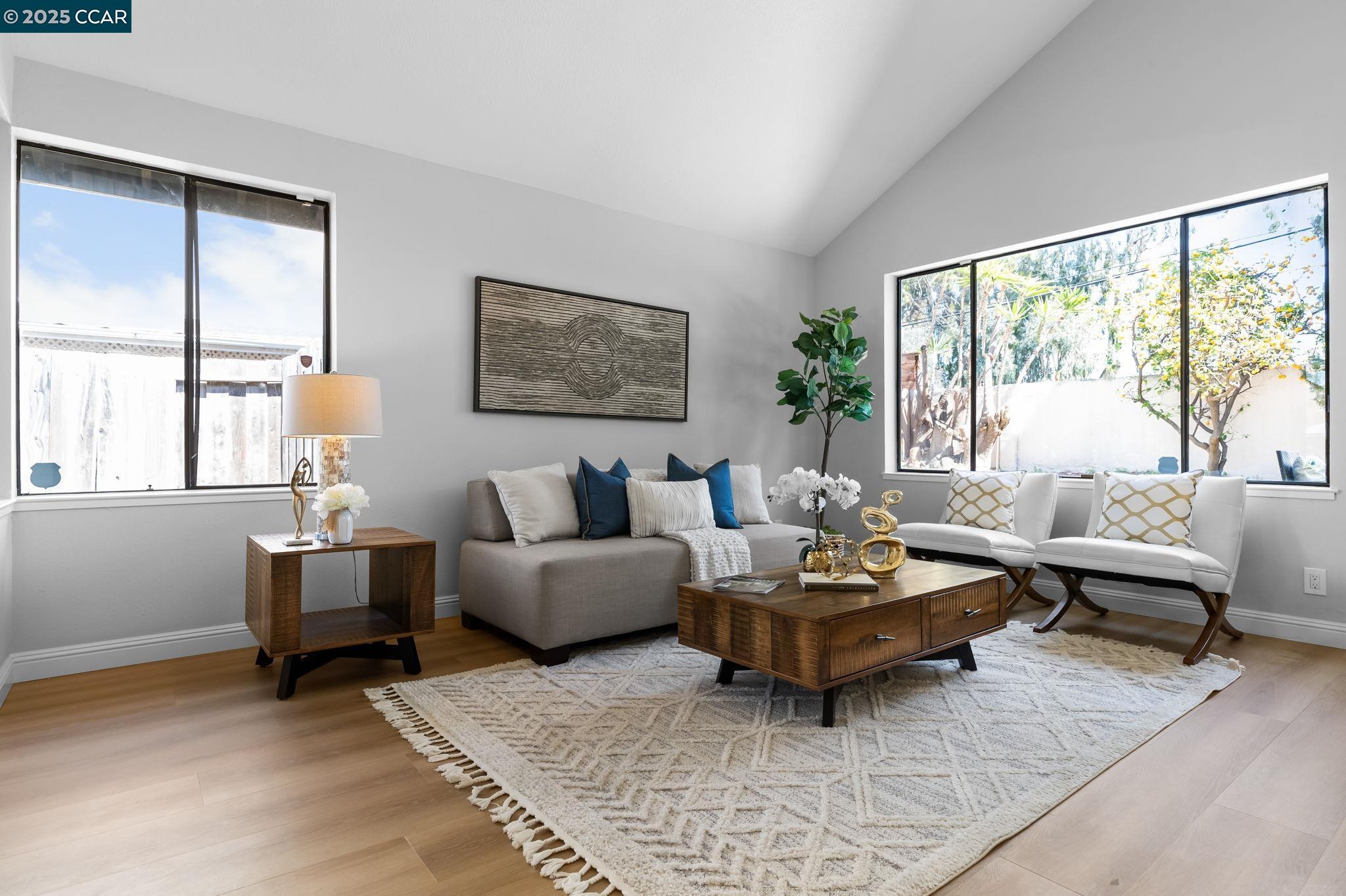 Detail Gallery Image 7 of 60 For 4360 Peregrine Way, Fremont,  CA 94555 - 5 Beds | 3 Baths