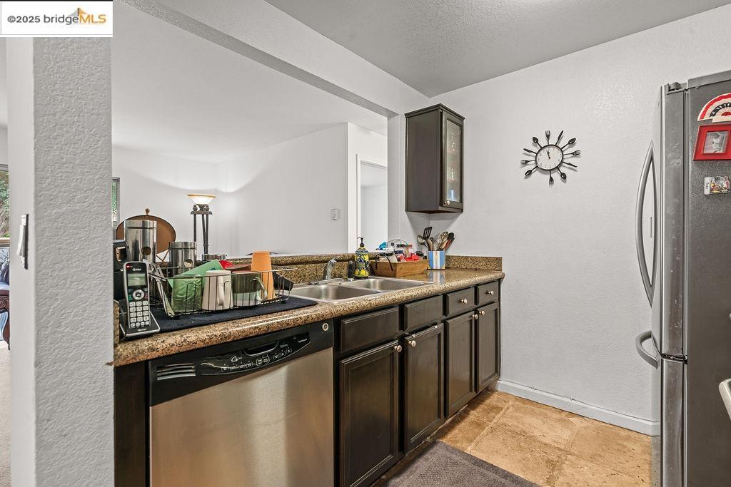 Photo #8: 41091537 Listing: Photo #8