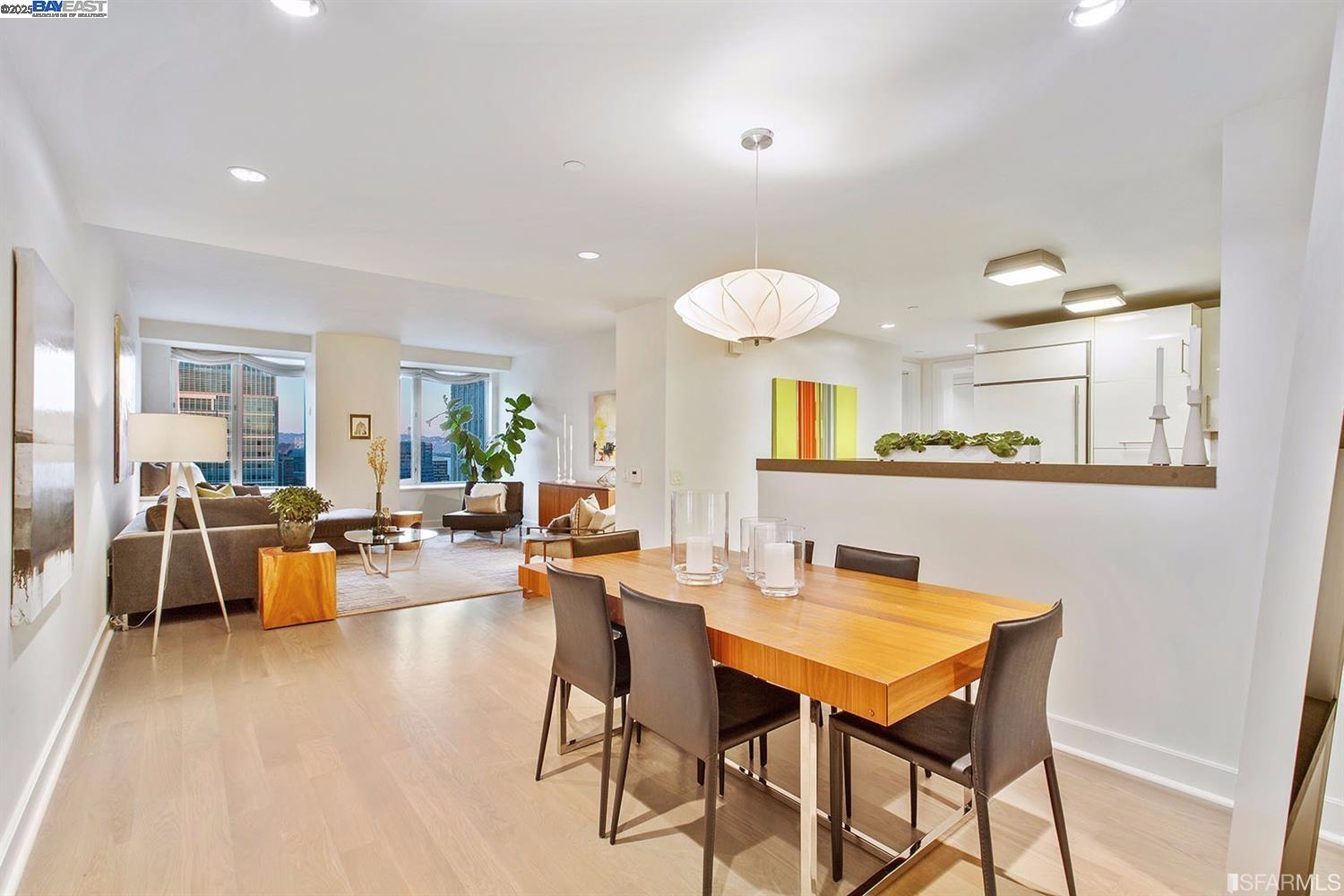 Detail Gallery Image 5 of 11 For 188 Minna St 24f,  San Francisco,  CA 94105 - 2 Beds | 2 Baths