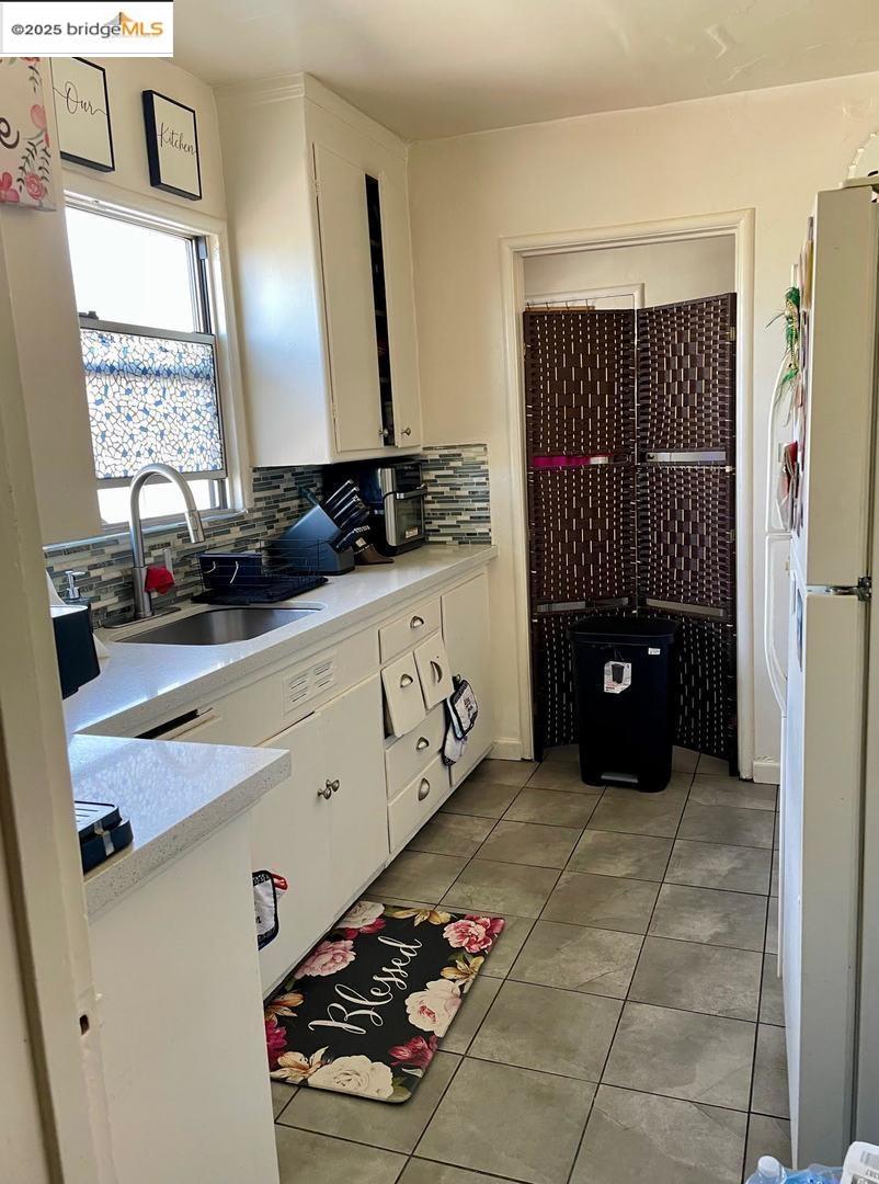 Detail Gallery Image 16 of 30 For 9803 Elmar Ave, Oakland,  CA 94603 - – Beds | – Baths