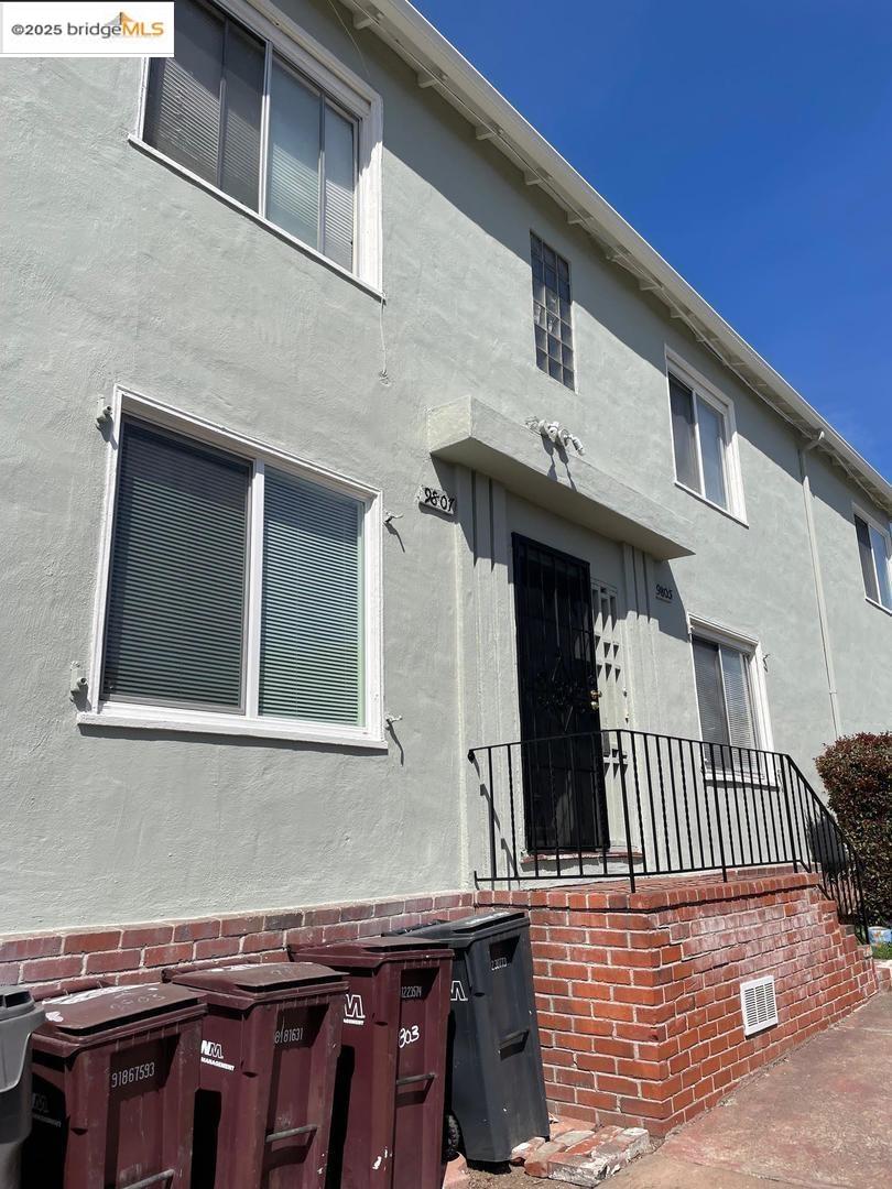 Detail Gallery Image 5 of 30 For 9803 Elmar Ave, Oakland,  CA 94603 - – Beds | – Baths