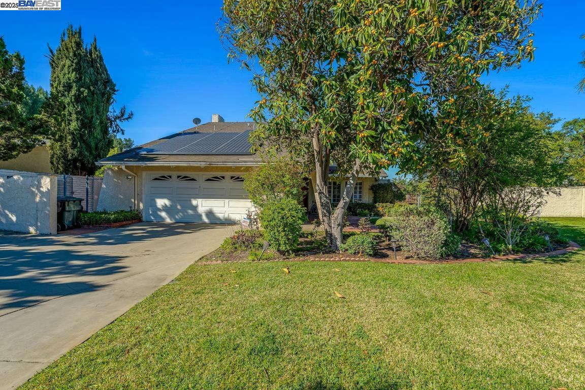Detail Gallery Image 1 of 1 For 1611 Morning Sun Ave, Walnut,  CA 91789 - 3 Beds | 3 Baths