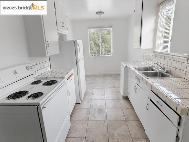 Detail Gallery Image 4 of 9 For 3562 Seminary Ave, Oakland,  CA 94605 - 1 Beds | 1 Baths