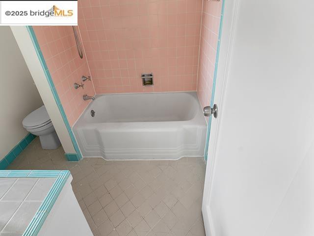 Detail Gallery Image 5 of 9 For 3562 Seminary Ave, Oakland,  CA 94605 - 1 Beds | 1 Baths