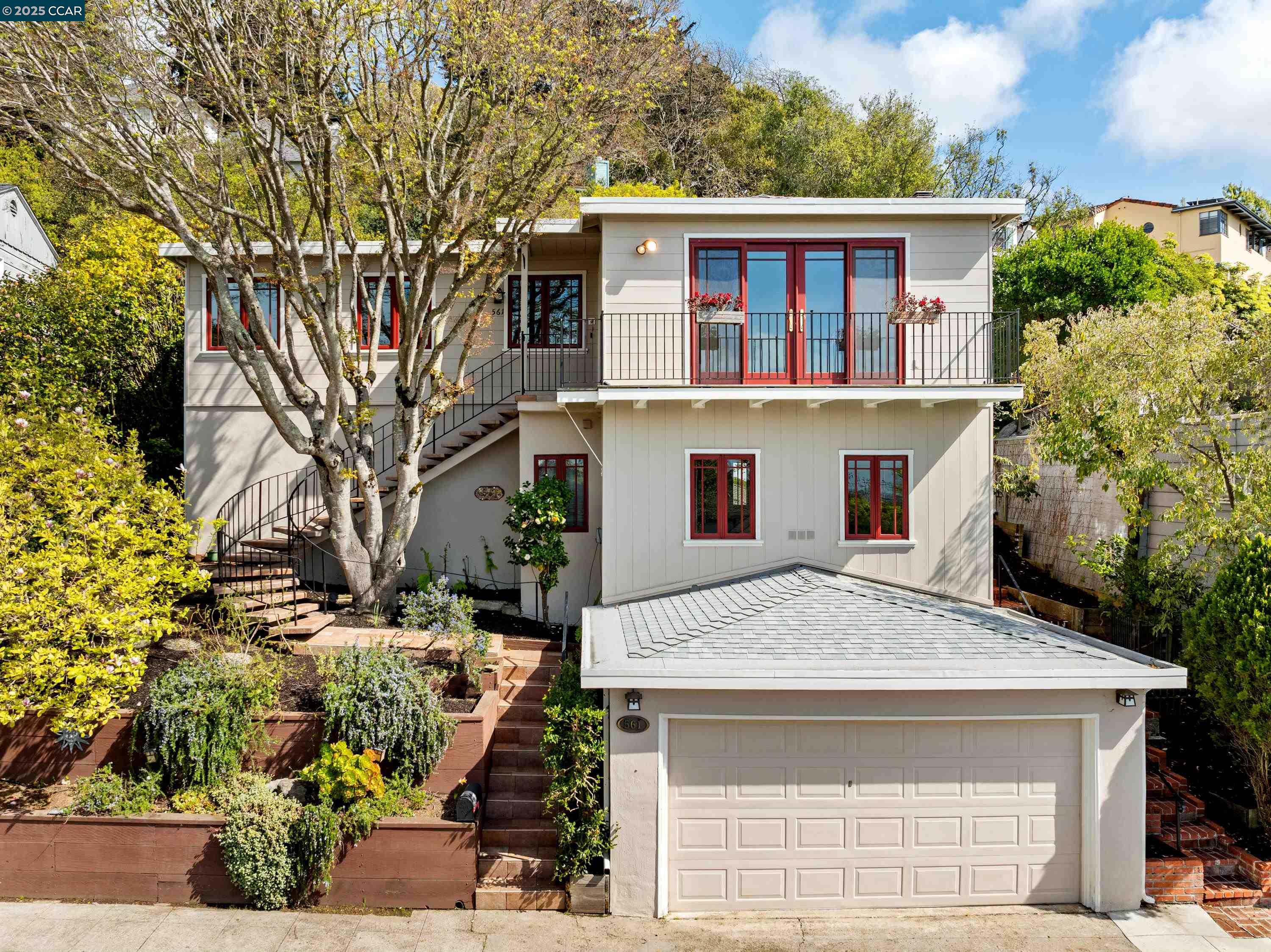 Detail Gallery Image 1 of 1 For 561 Cragmont Ave, Berkeley,  CA 94708 - 3 Beds | 3 Baths
