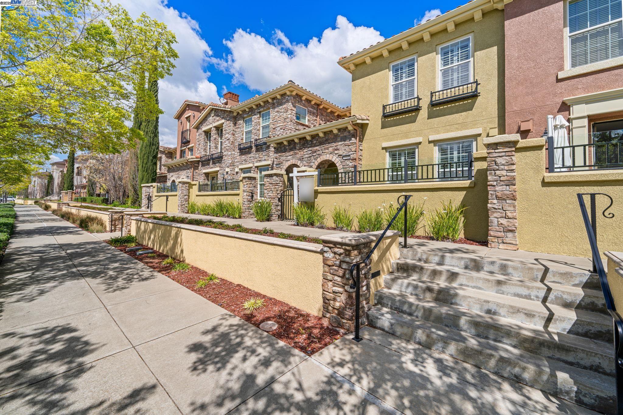 Photo #2: 41091591 Listing 